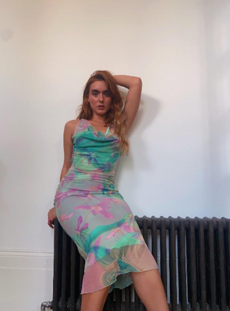 Documented 1999 Gianni Versace Floral Net Dress  In Excellent Condition In London, GB
