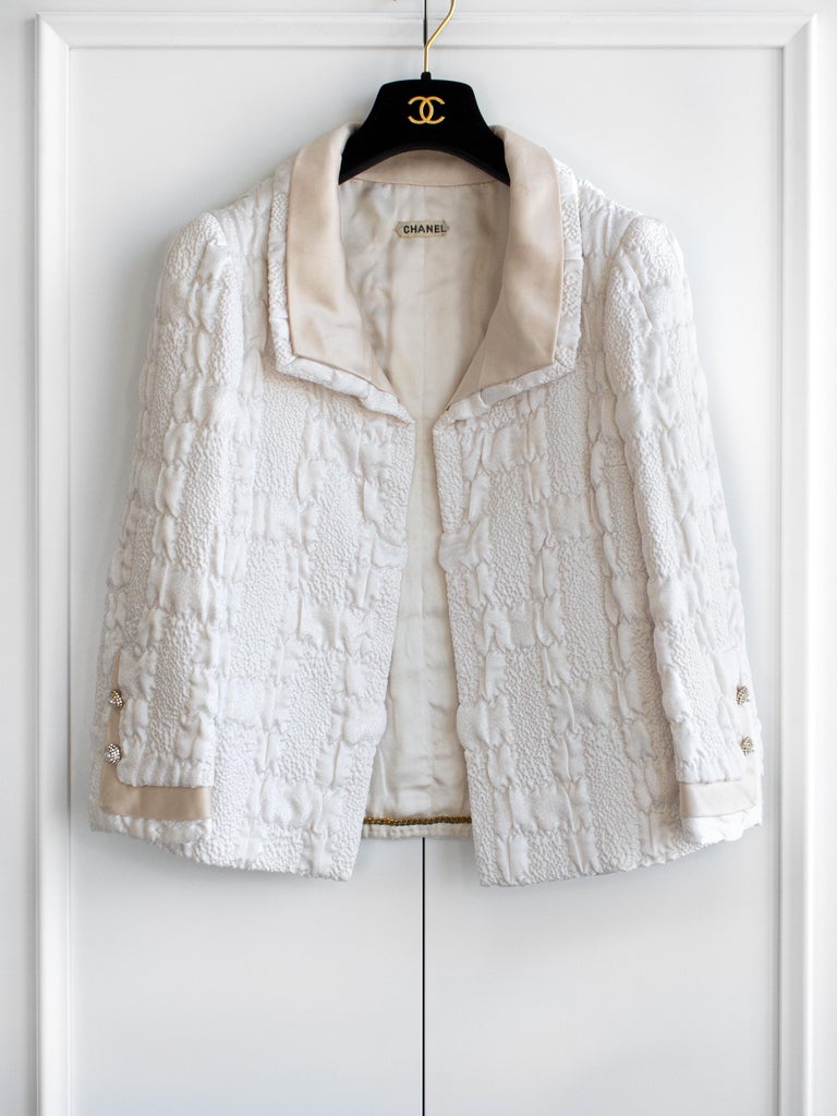 Documented Chanel Vintage Haute Couture 1965 White Cream Textured Silk  Jacket For Sale at 1stDibs