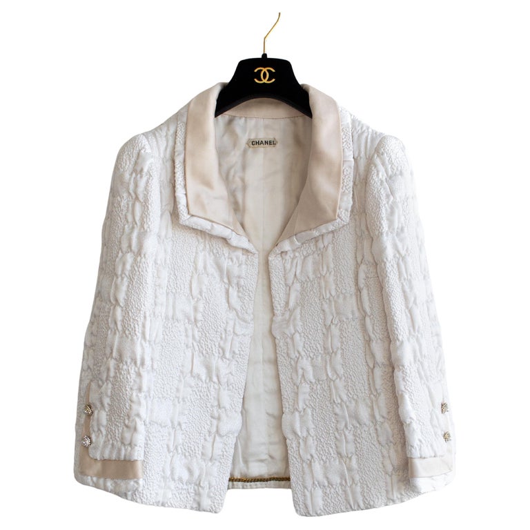 Chanel Pearl Jacket - 51 For Sale on 1stDibs  pearl tweed jacket, pearl  suit jacket, jacket with pearl buttons