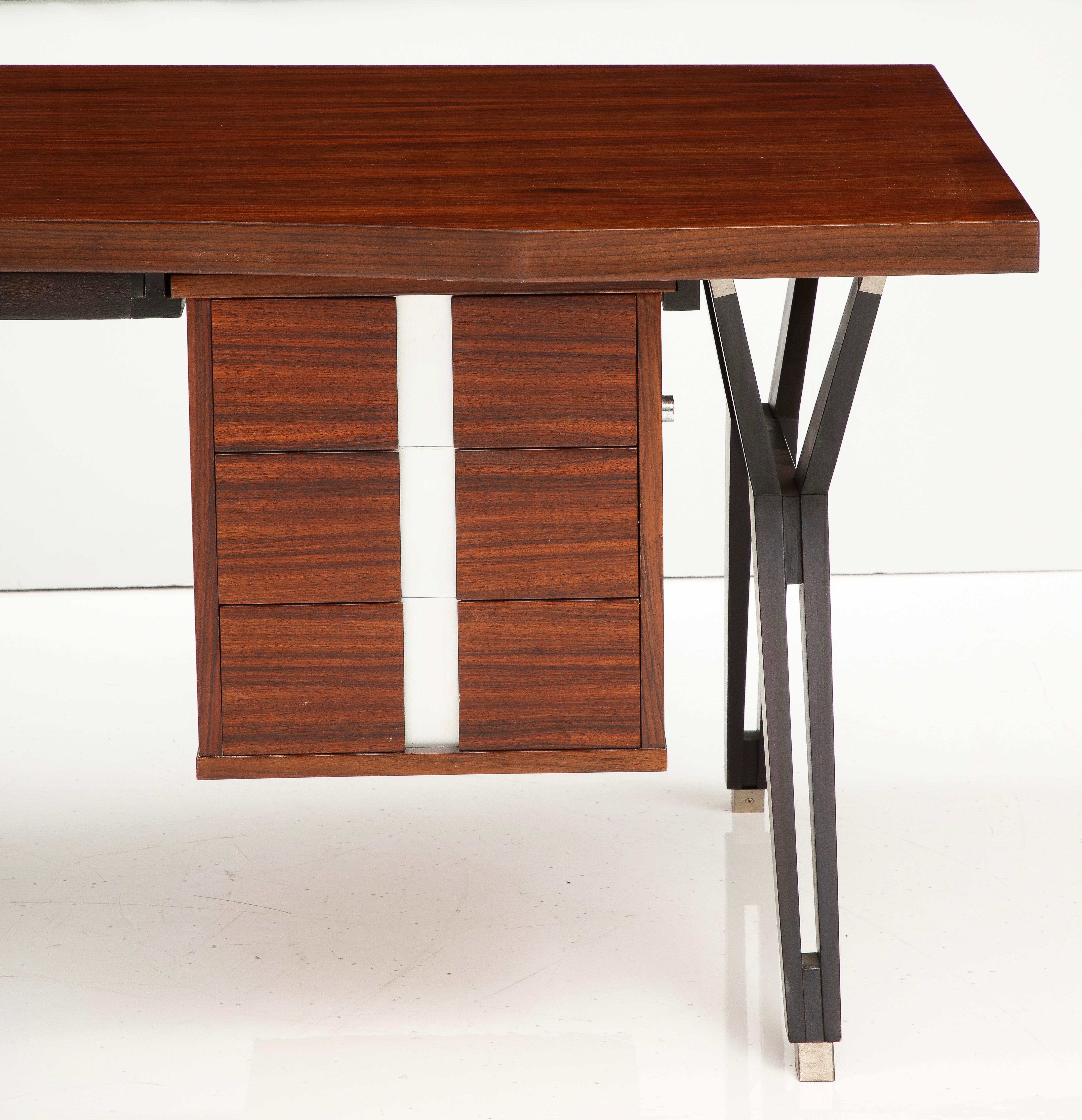 Documented Ico and Luisa Parisi Mid-Century Modern Italian Executive Desk In Good Condition For Sale In New York, NY