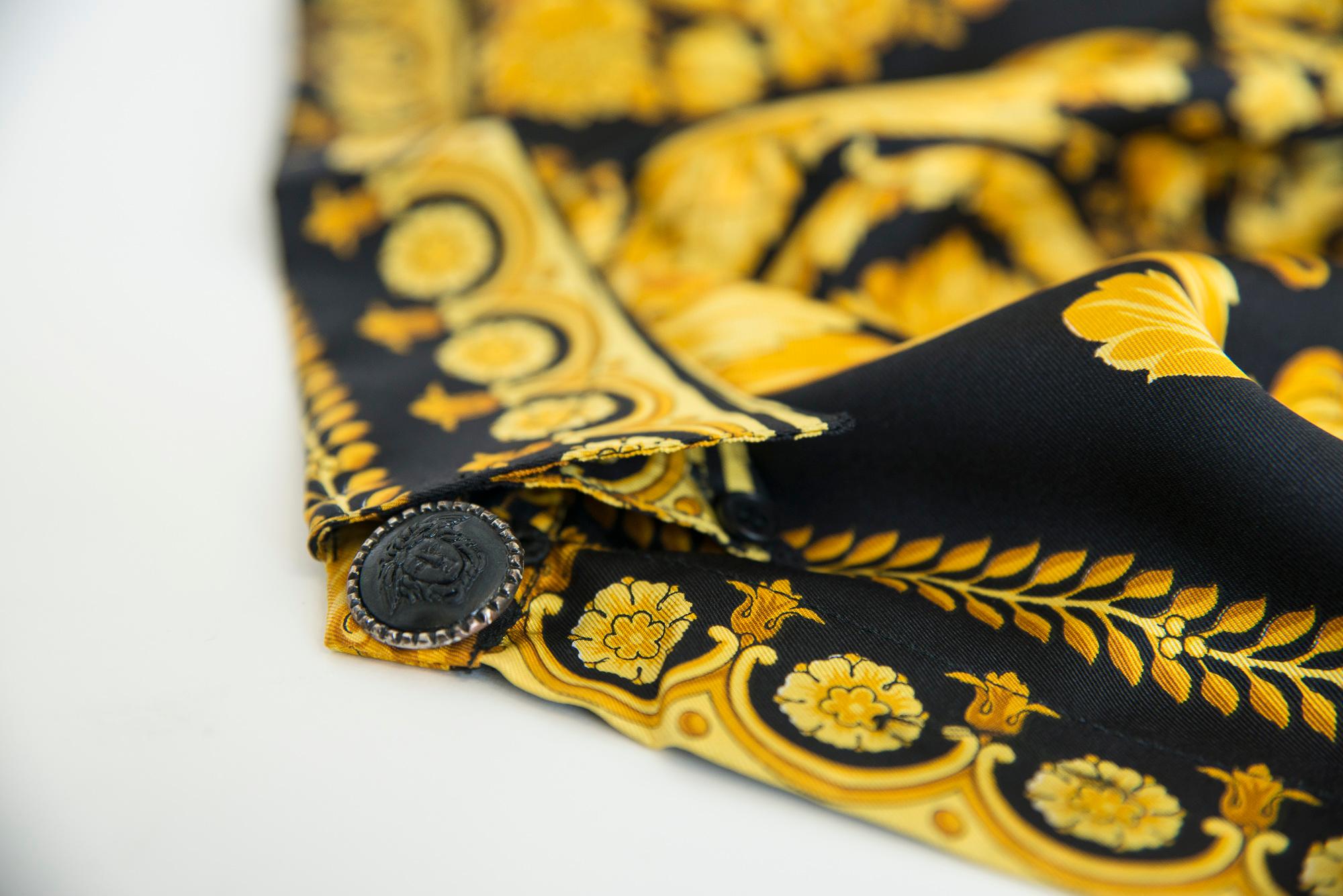 Documented Versace Silk-Twill Baroque Print Shirt Blouse, Fall-Winter 1991 For Sale 14