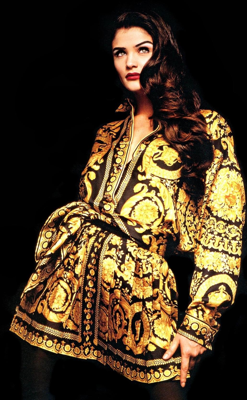 Documented Versace Silk-Twill Baroque Print Shirt Blouse, Fall-Winter 1991 For Sale 1