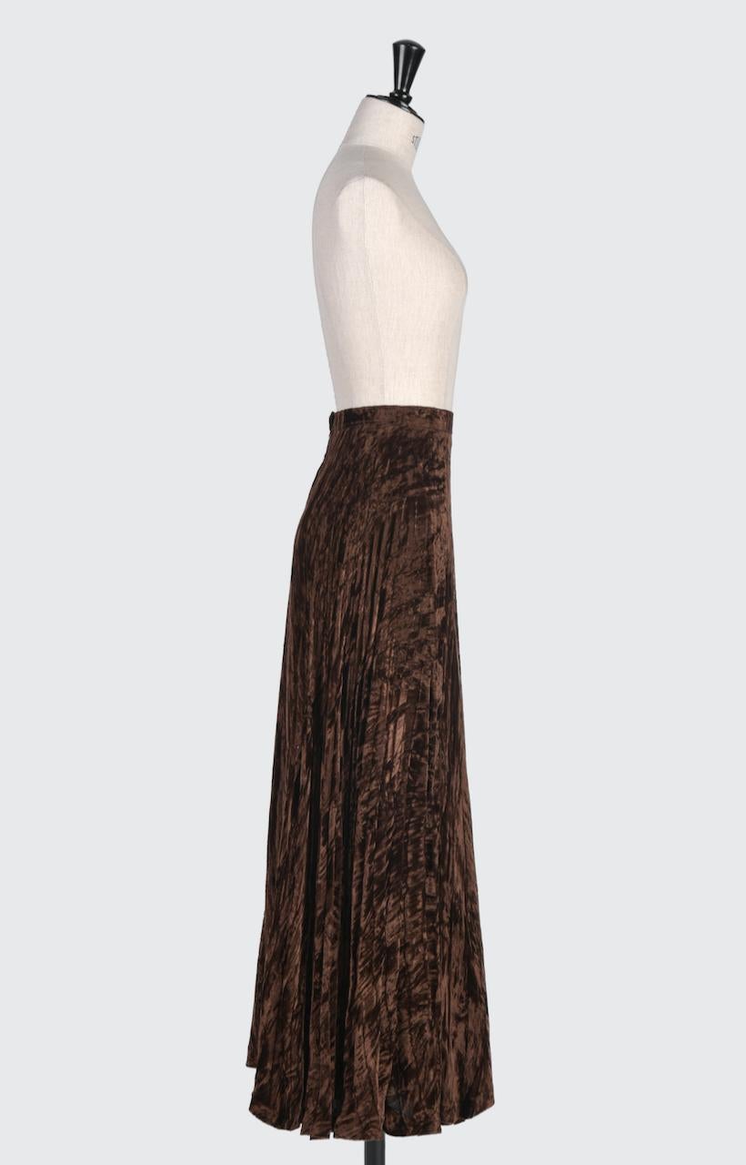 De las mujeres Falda documentada YVES SAINT LAURENT YSL de terciopelo aplastado plisado marrón, finales de los 70