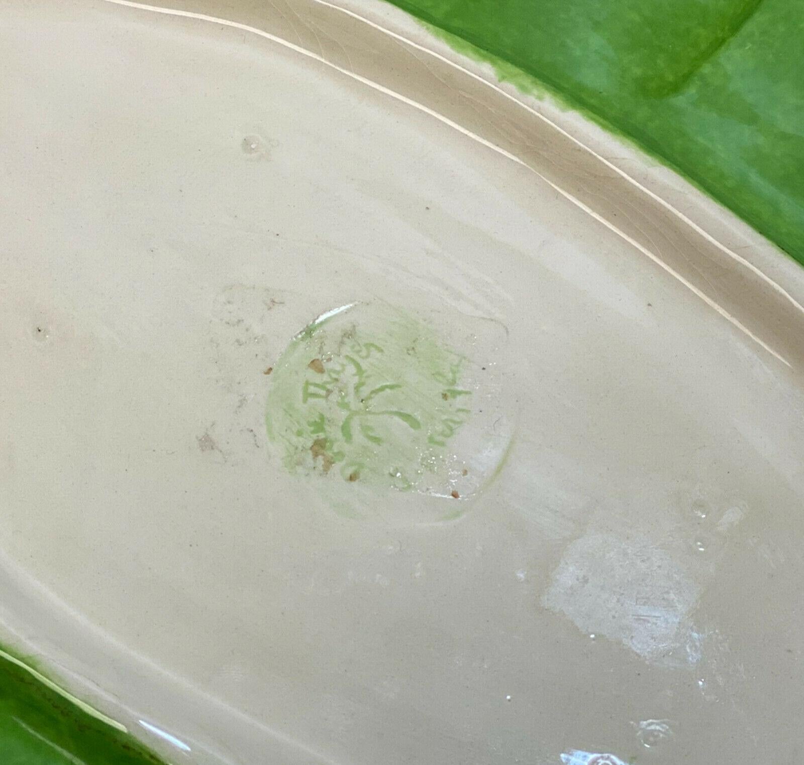 Late 20th Century Dodie Thayer Jupiter Lettuce Leaf Handmade Earthenware Tray For Sale