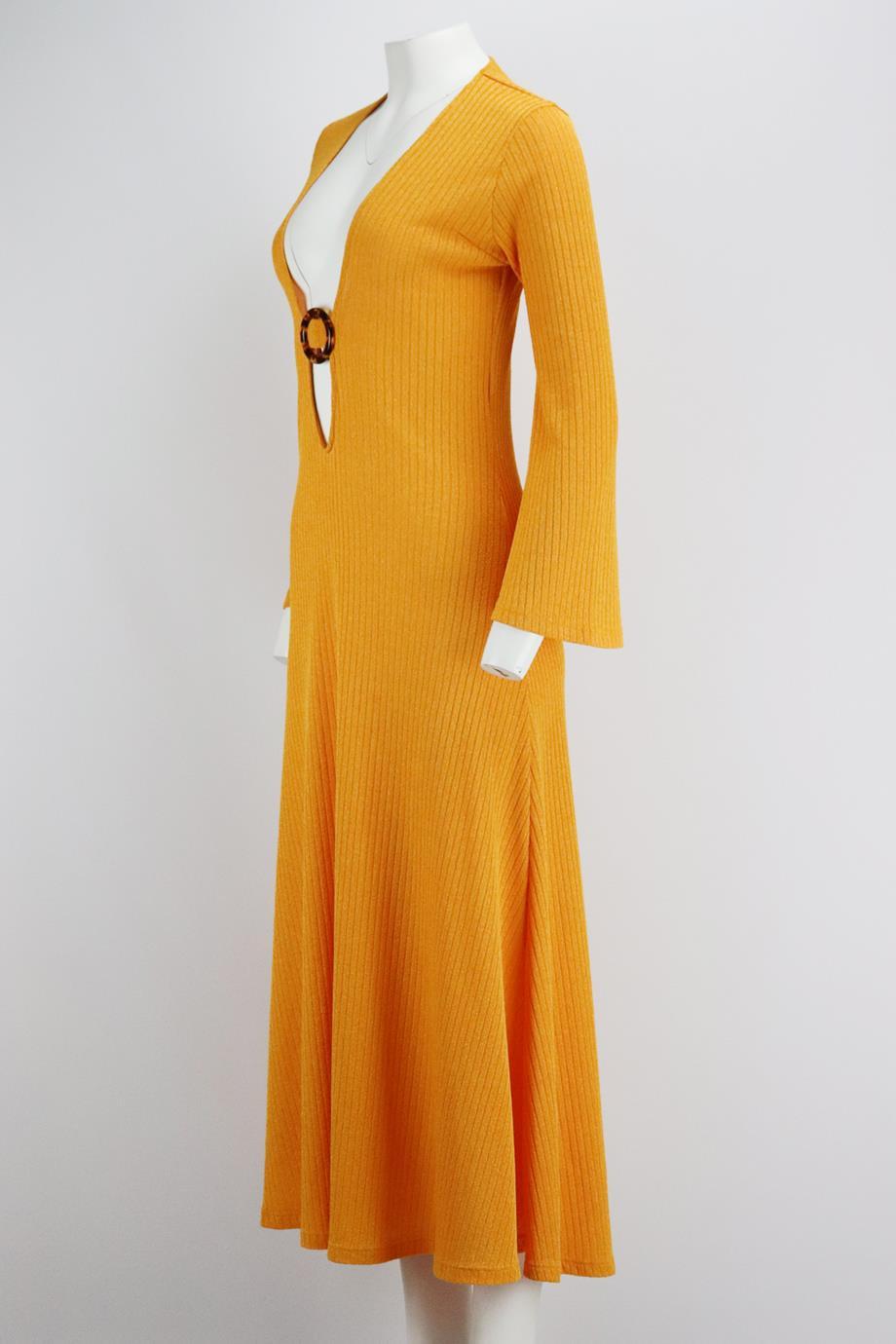 dodo bar or yellow dress