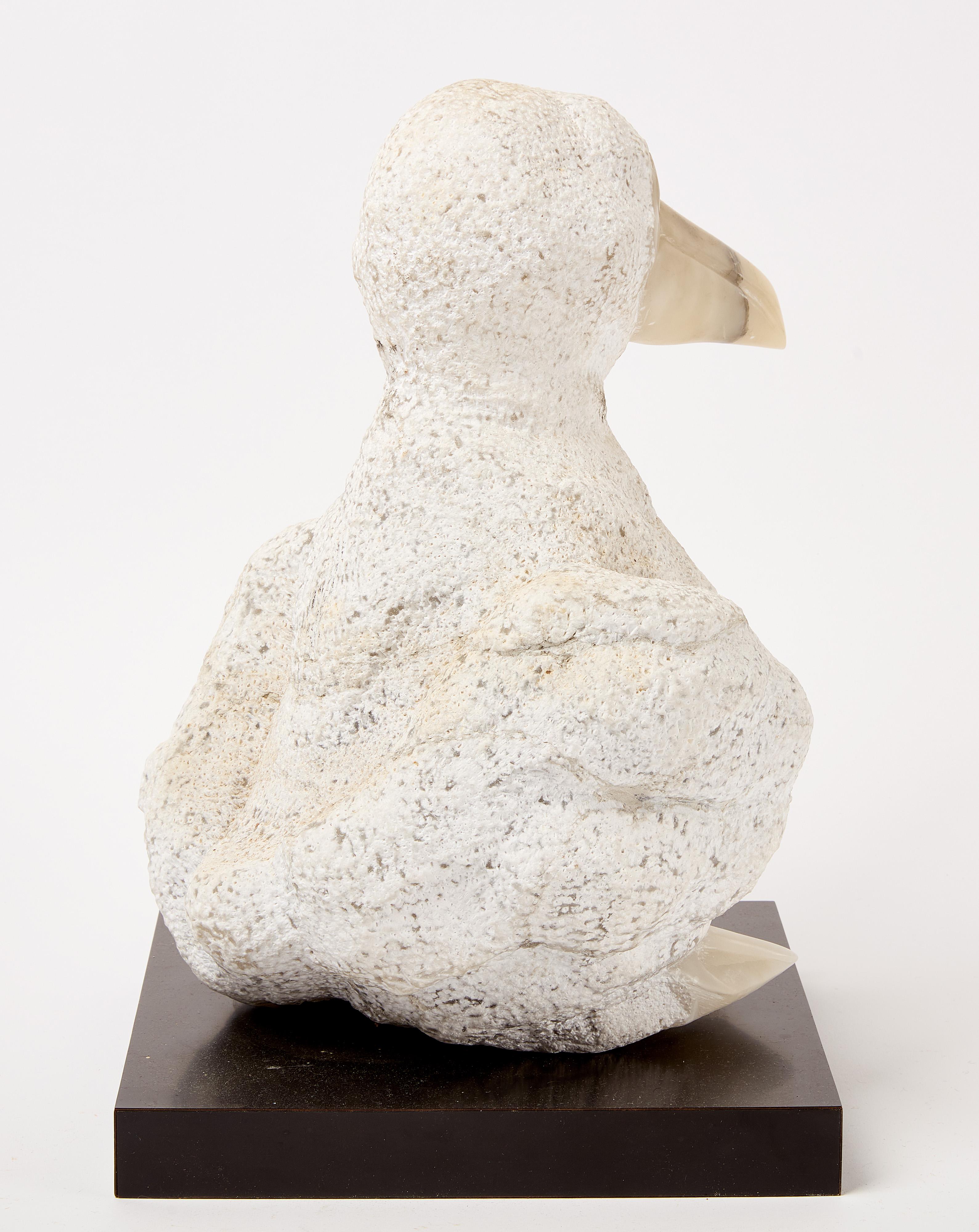 Americano Scultura in pietra dell'uccello Dodo in vendita