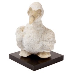 Escultura de piedra de pájaro dodo