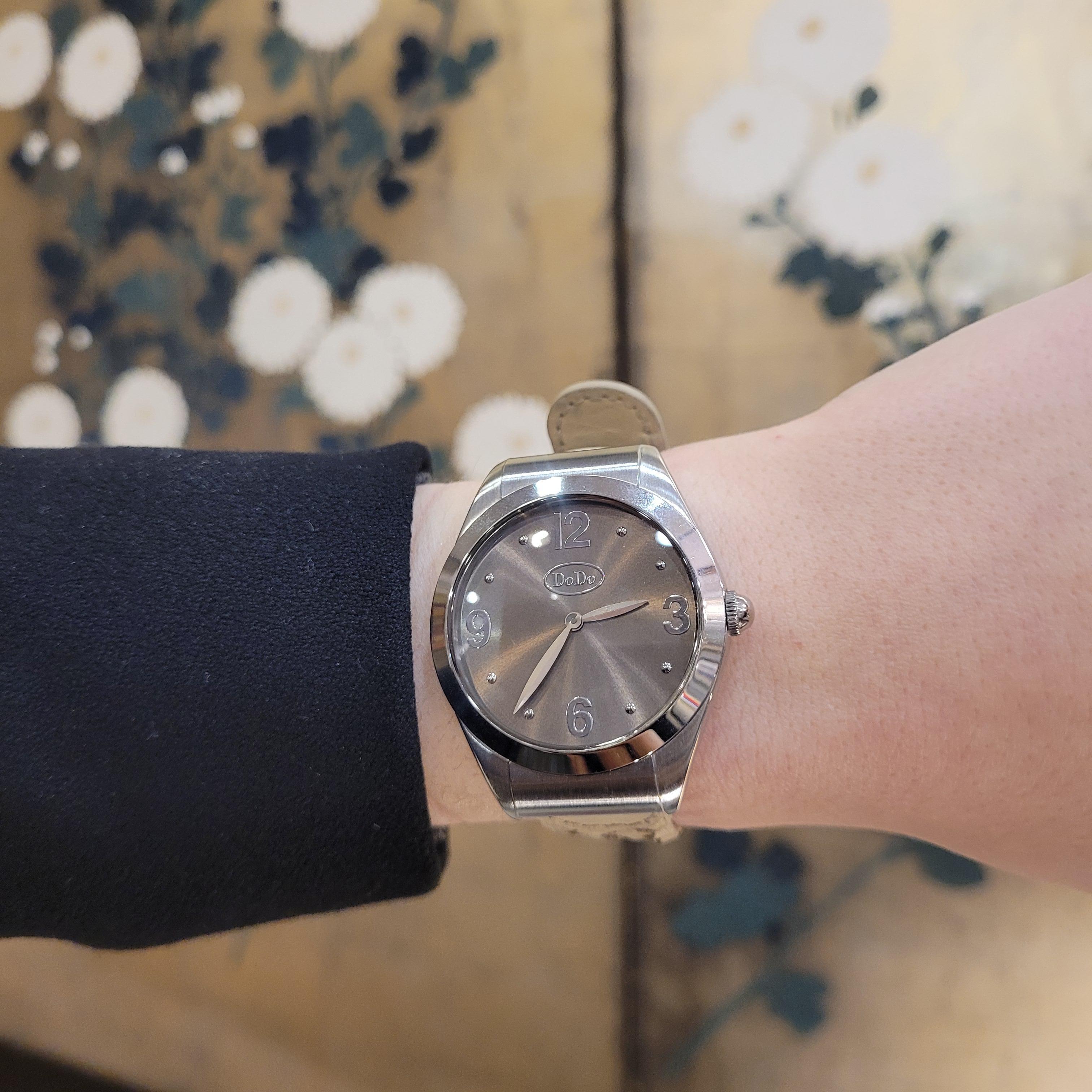 Montre-bracelet italienne DoDo, acier et cuir, 21e siècle, Nouveau Neuf à VALLADOLID, ES