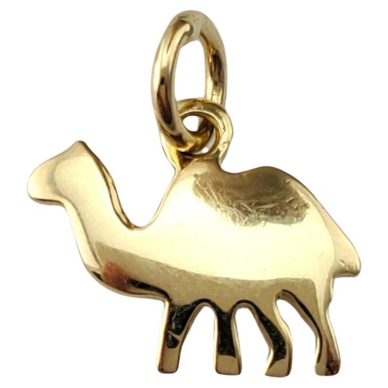 Dodo Pomellato 18K Yellow Gold Camel Charm #17441 For Sale