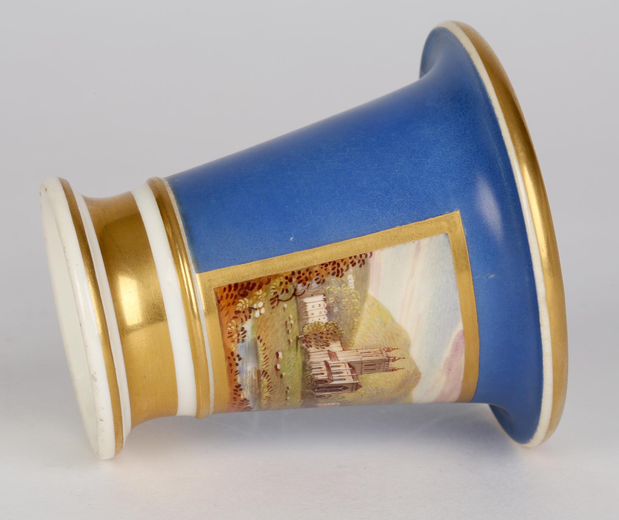 Doe & Rogers Worcester Malvern Priory Handbemalte Porzellanvase mit Sprungmuster im Angebot 5