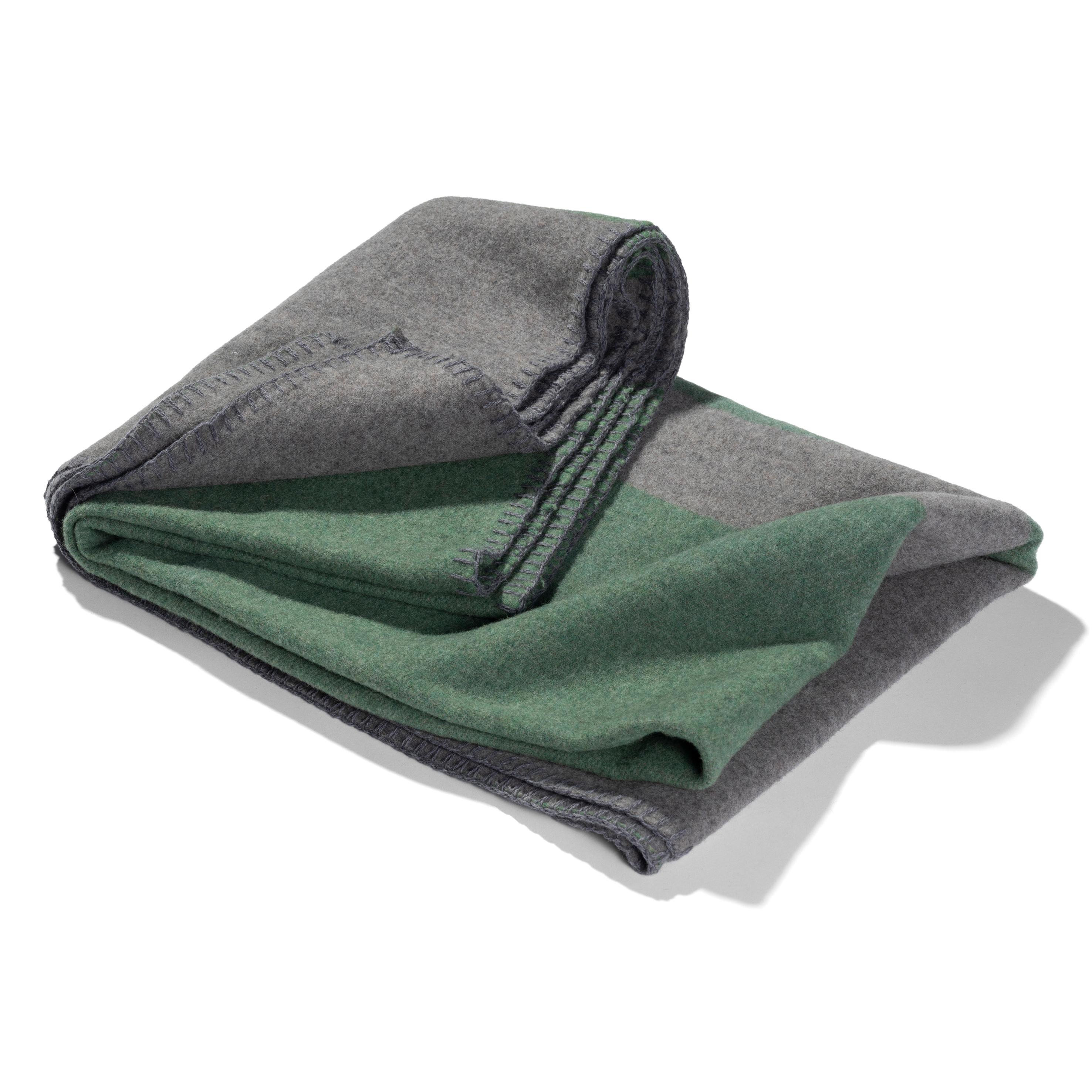 Dog Blanket Green Grey Woven of Merino Wool by Catharina Mende In New Condition For Sale In Berlin, DE