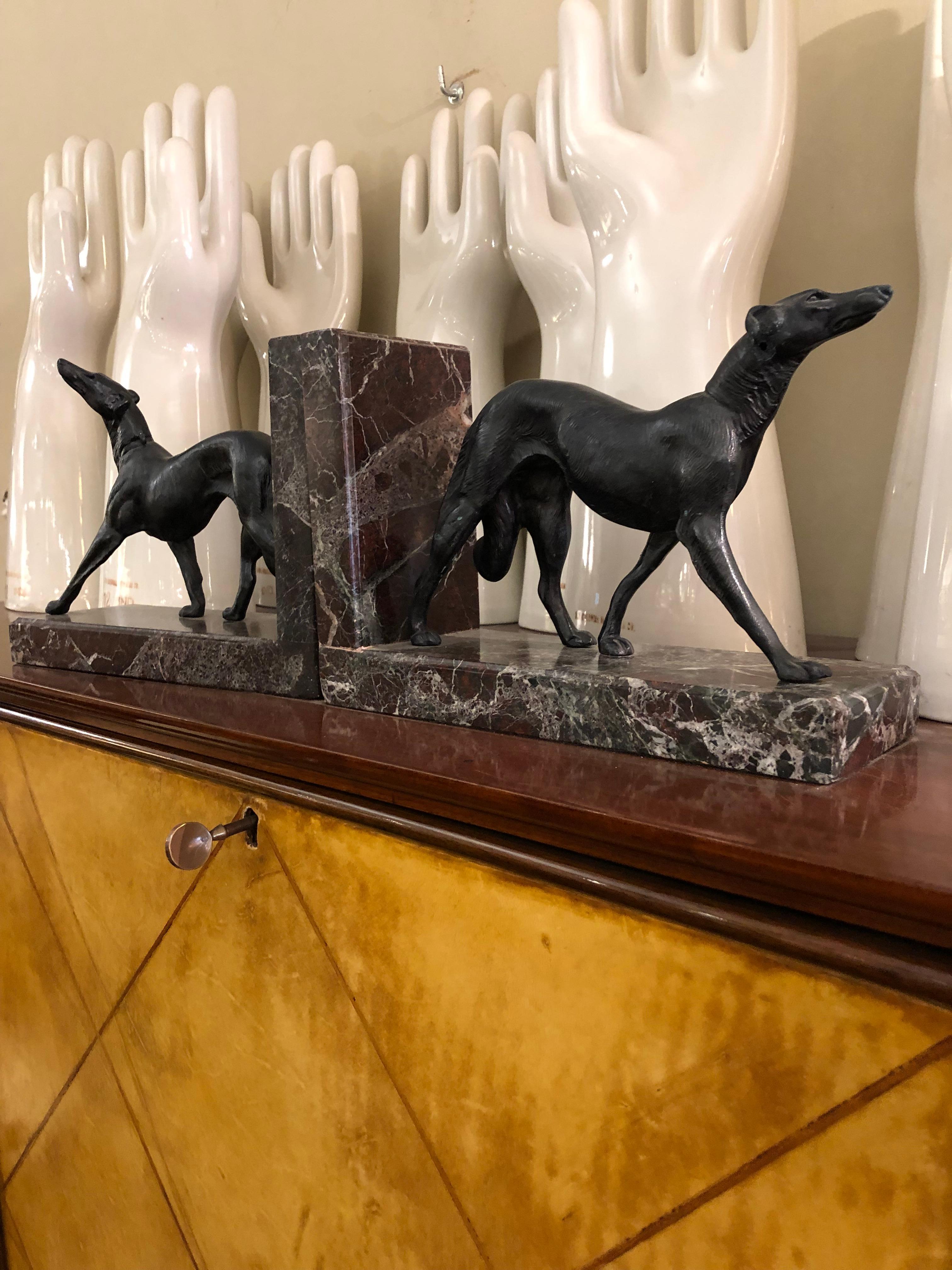 Dog Bookends in bronce and Marble For Sale 13