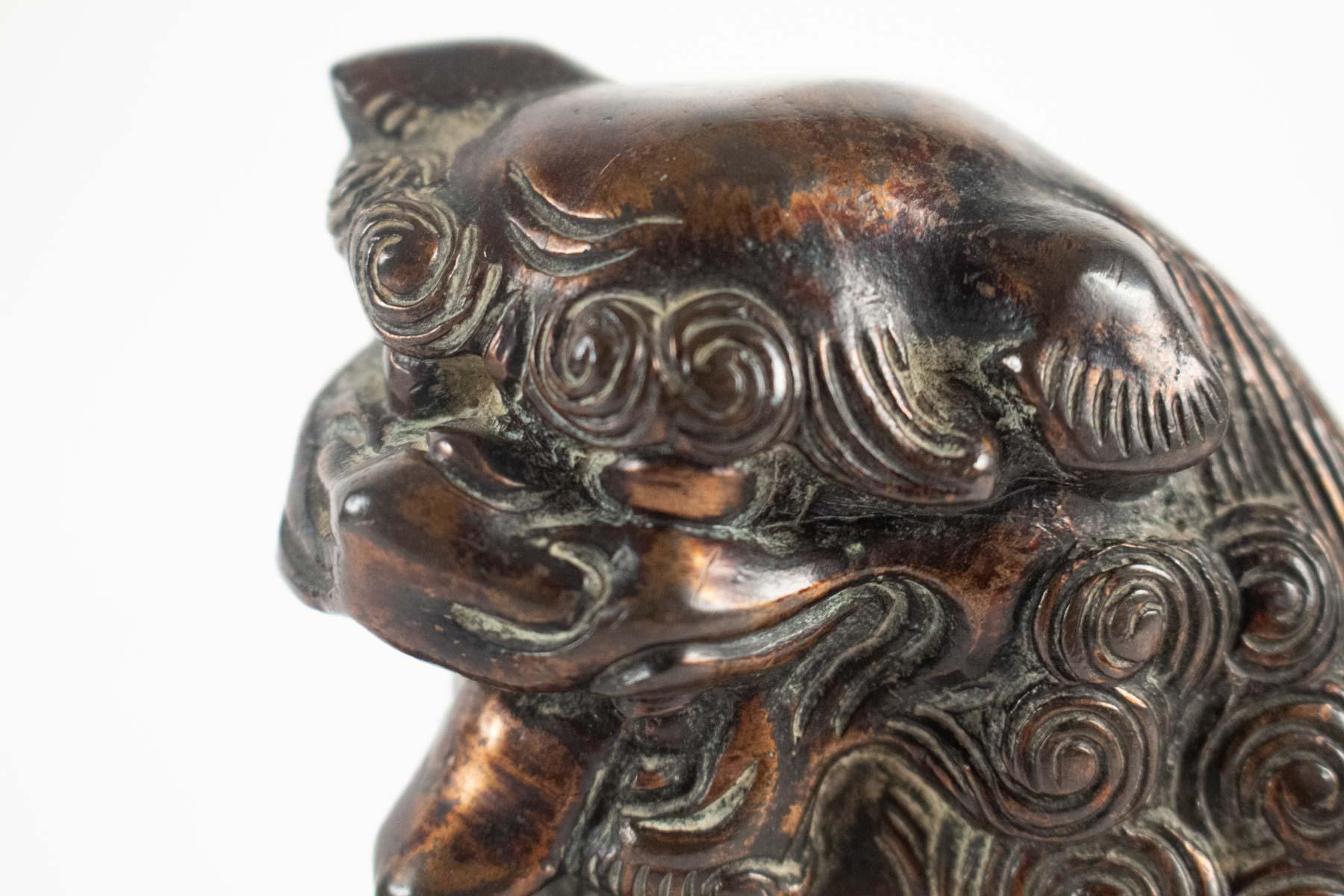 Dog Fô Current In Lacquered Bronze, China  1