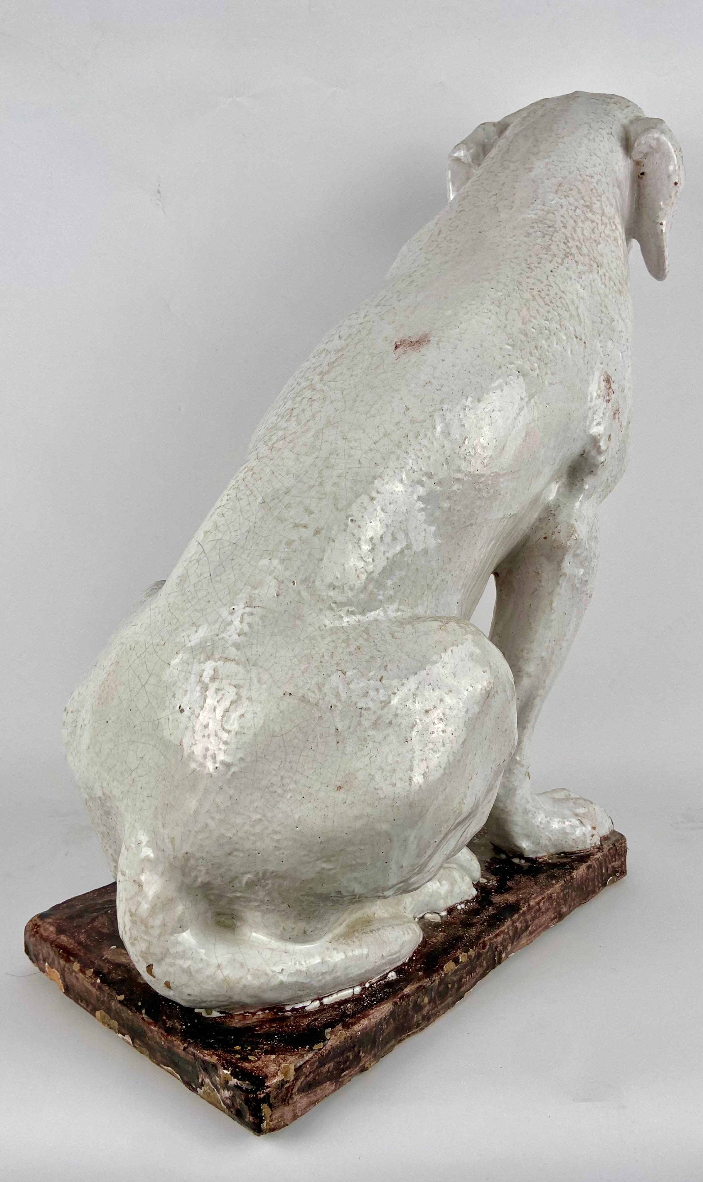 Hunde in Terrakotta (Spätes 19. Jahrhundert) im Angebot