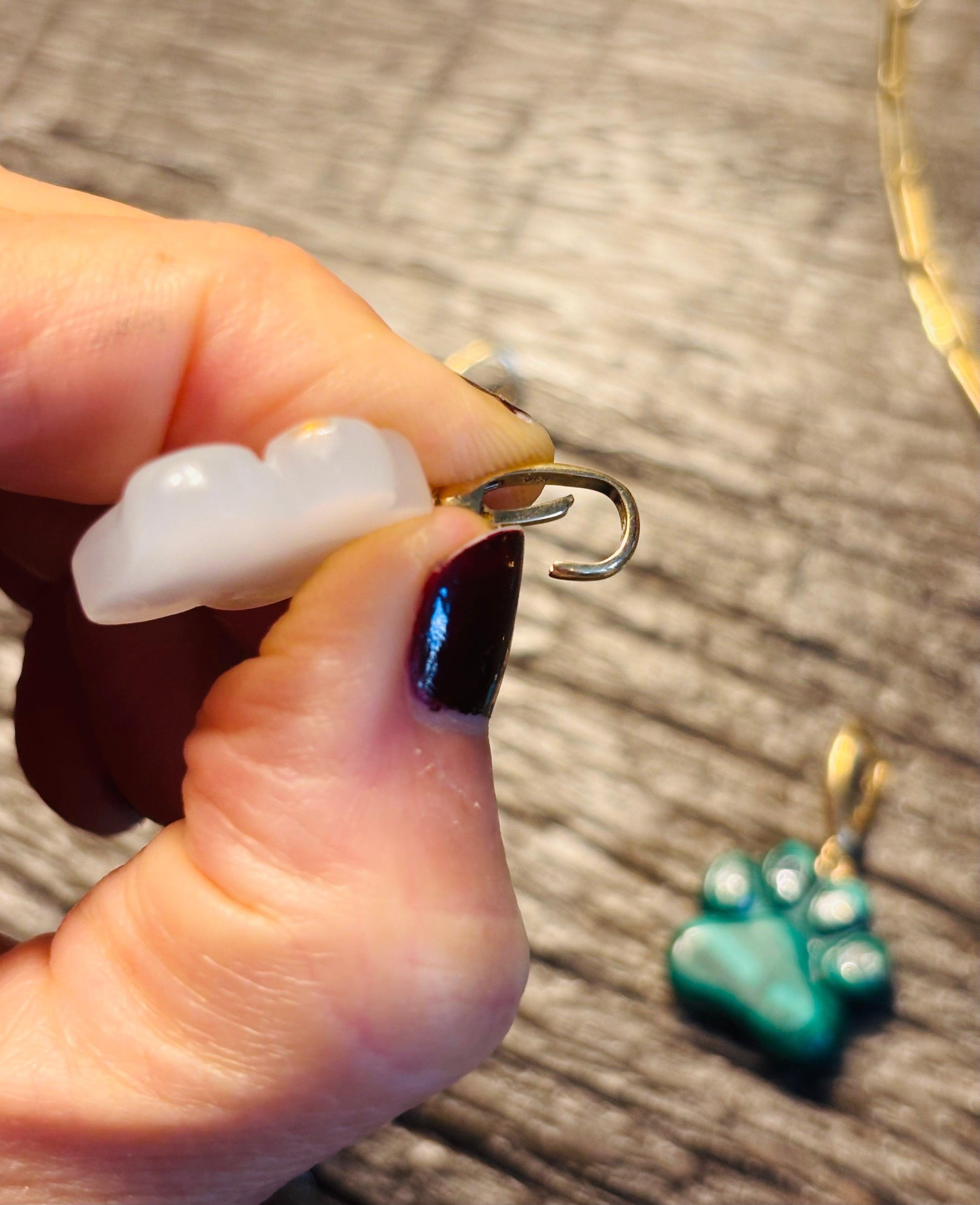 Pendentif patte de chien, pierre de lune et citrines en vente 1