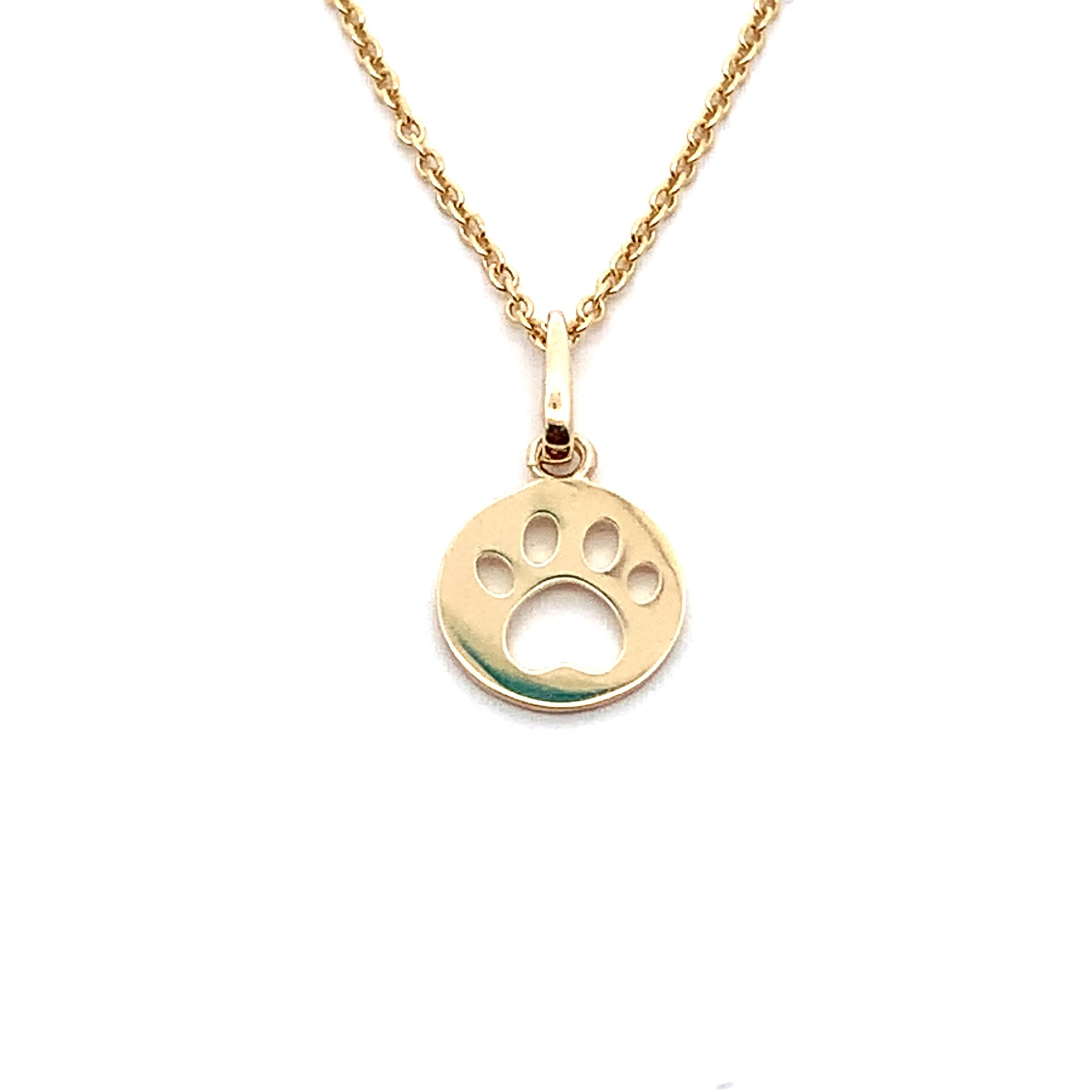 Women's or Men's Dog paw pendant necklace yellow gold For Sale