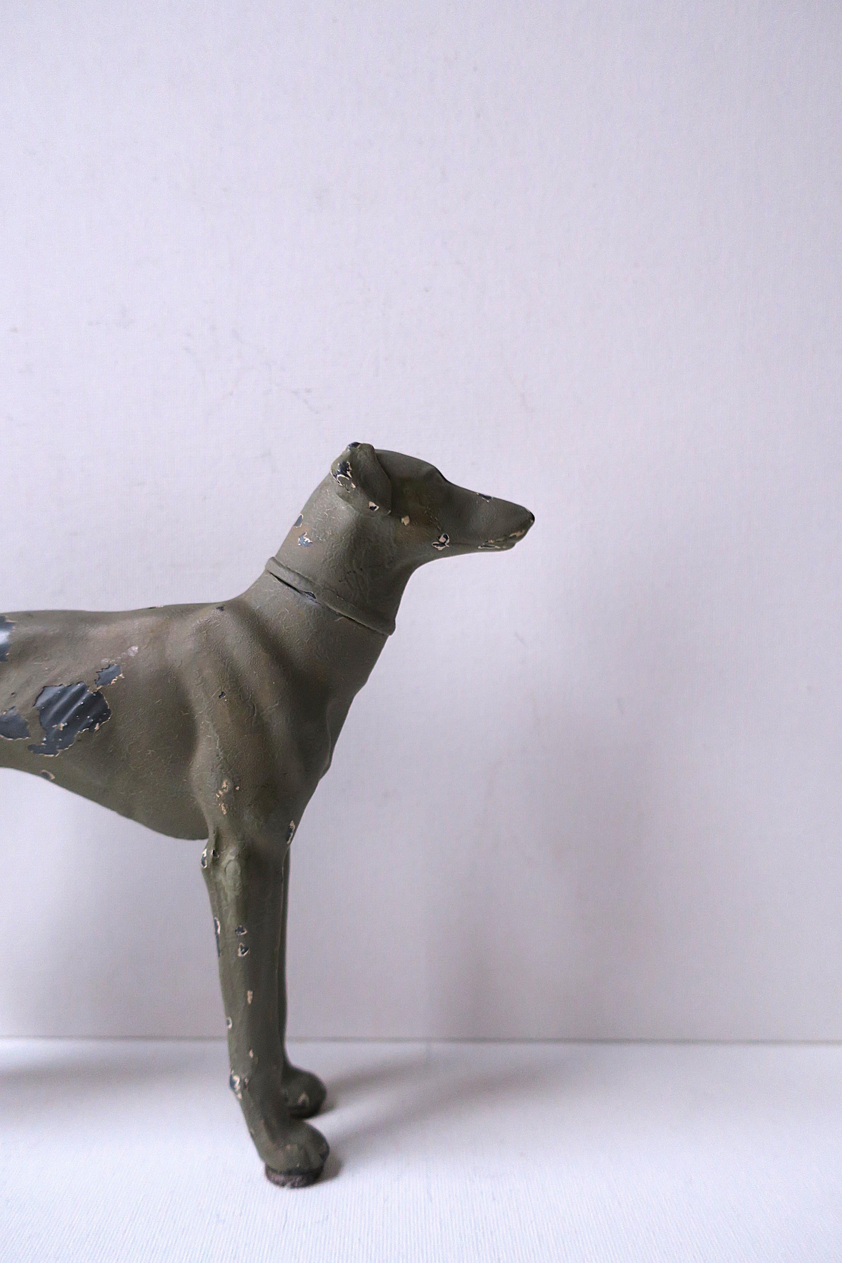 Sculpture décorative de chien style Art déco en vente 1