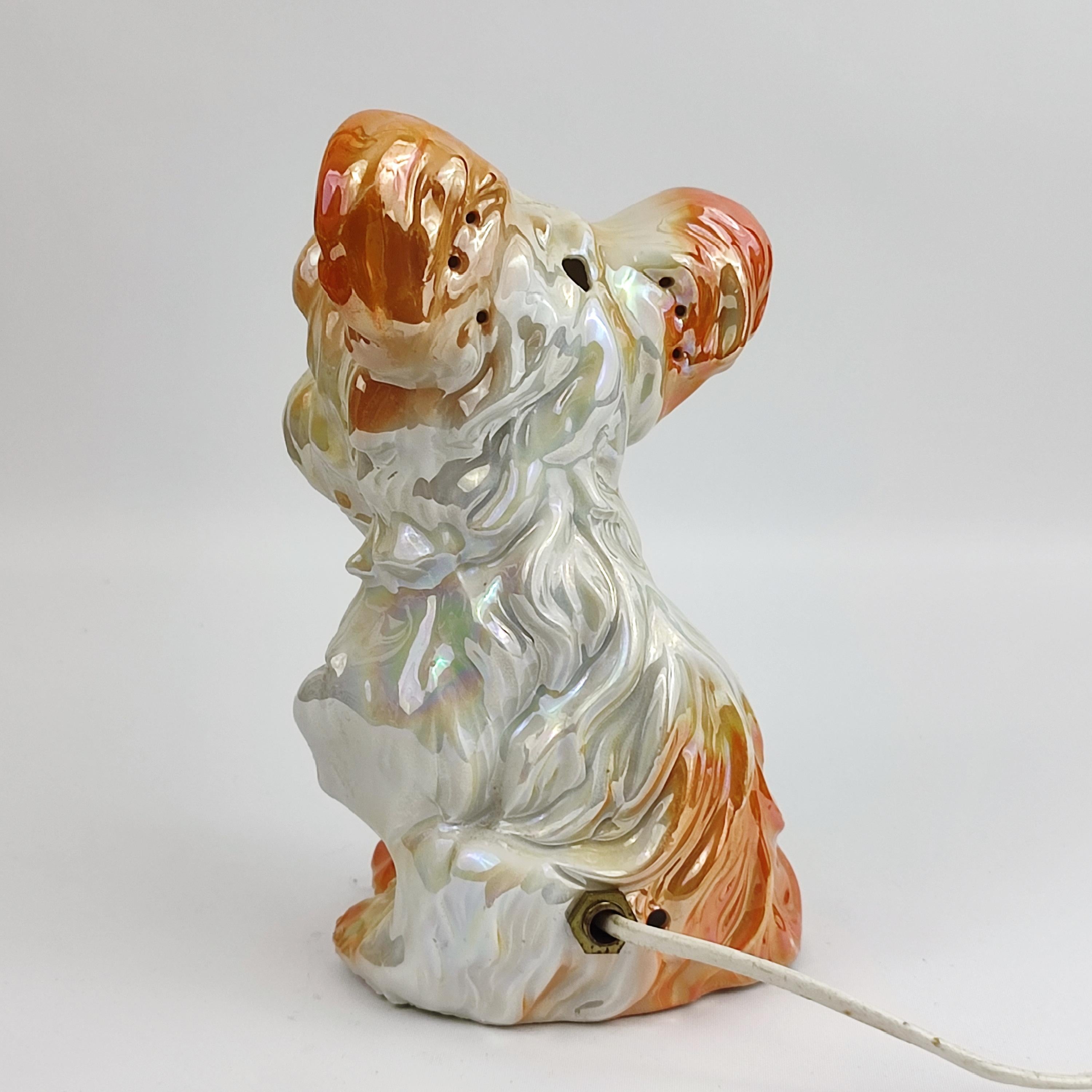 Porcelaine Lampe à parfum en forme de chien de Carl Scheidig Gräfenthal, Allemagne, années 1930 en vente