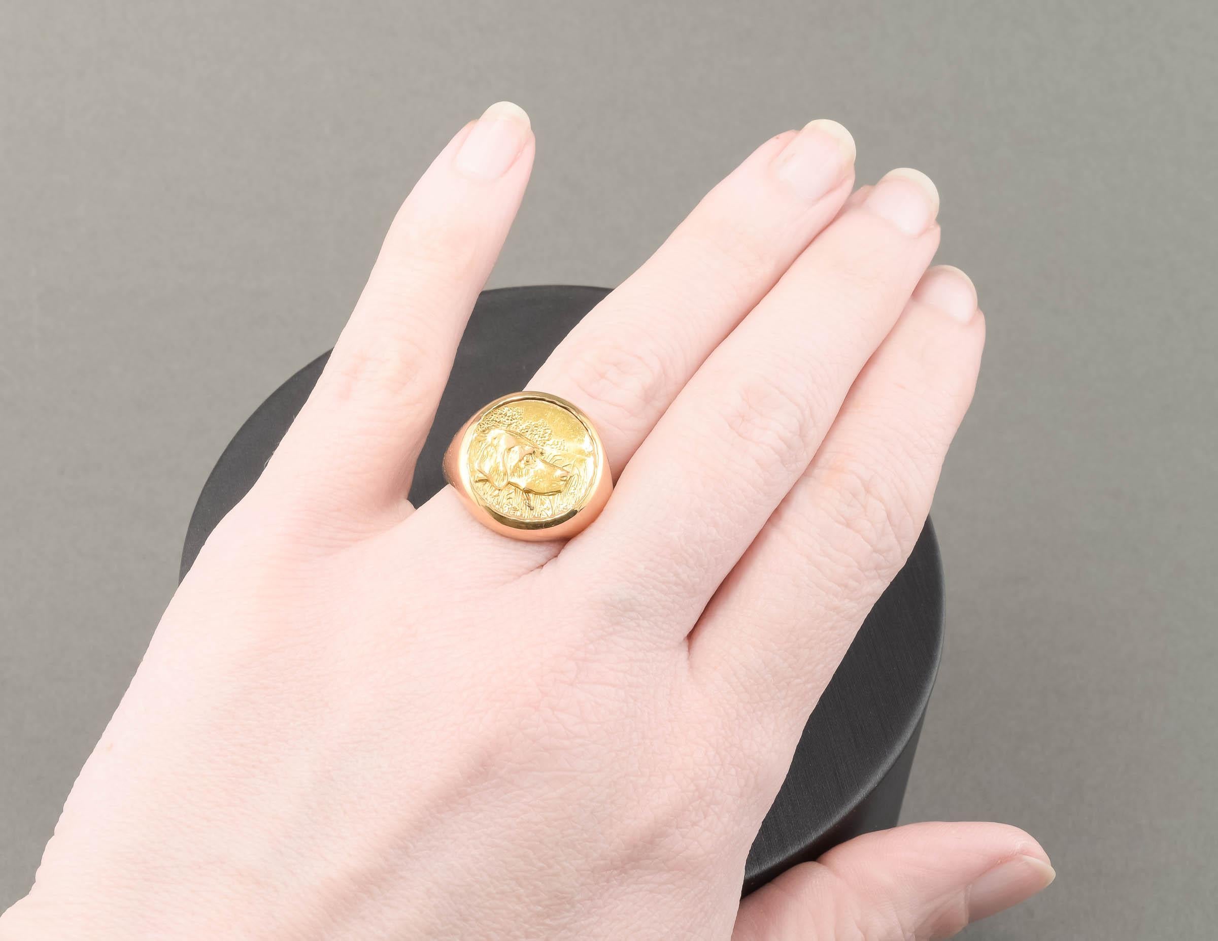 Women's or Men's Dog Signet Ring in 14k Gold, Substantial Art Nouveau Design For Sale