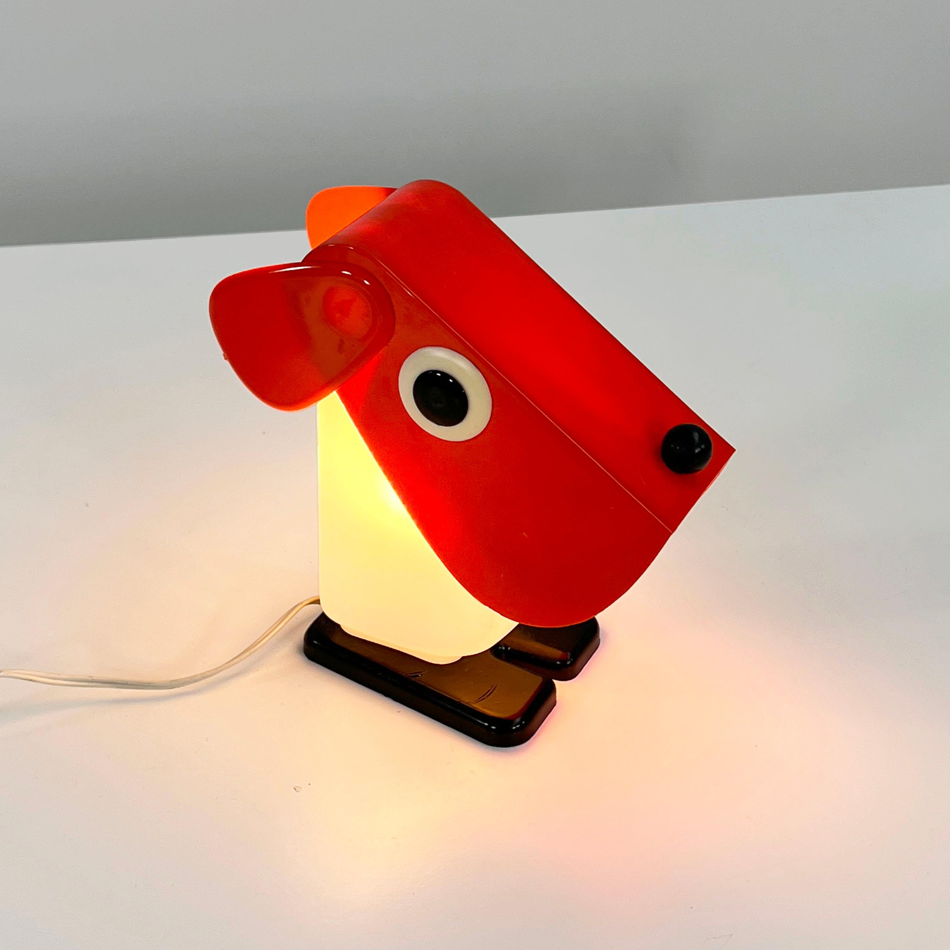 Dog Table Lamp by Fernando Cassetta for Tacman, 1970s In Good Condition In Ixelles, Bruxelles