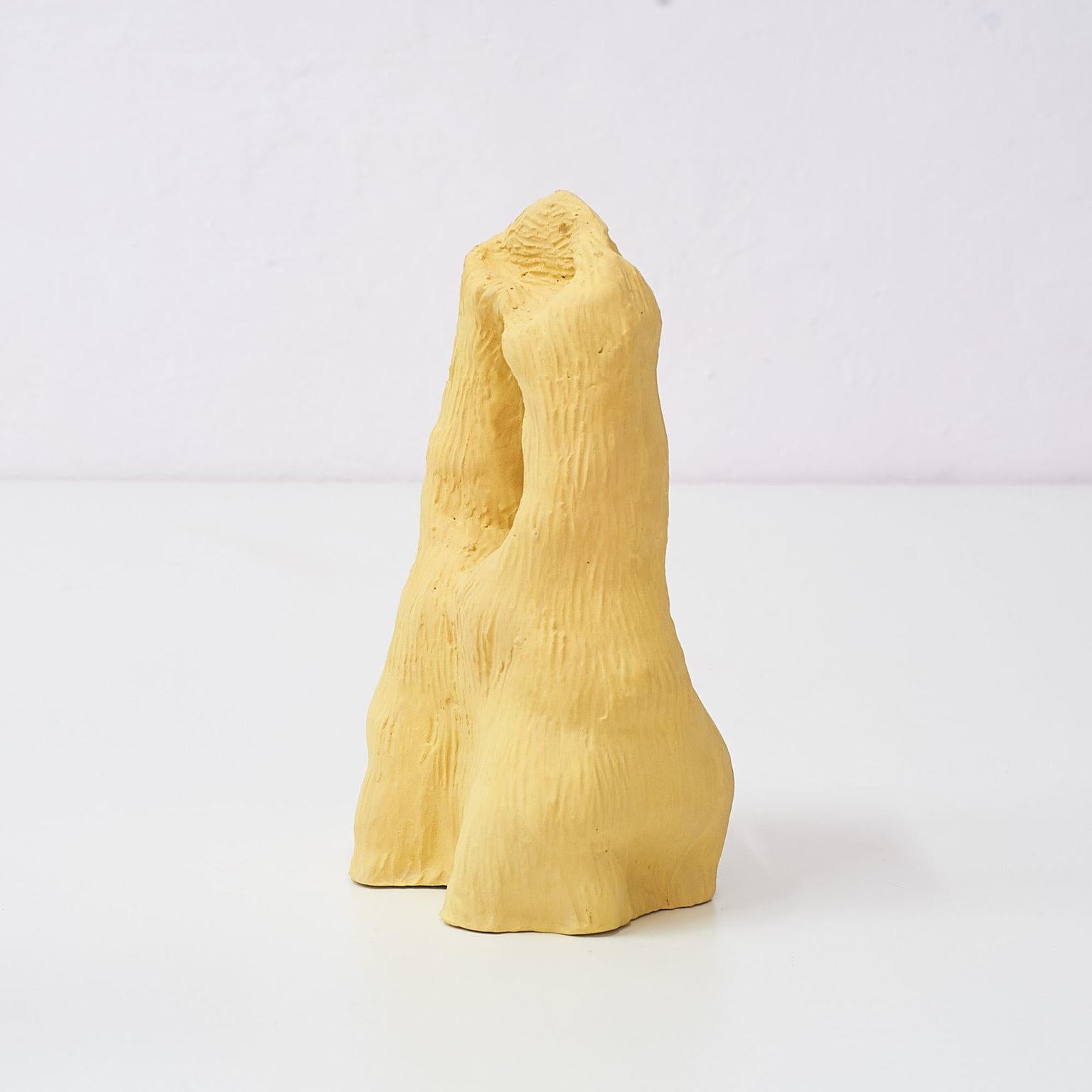 Skulptur „ Doggo #2“ von Siup Studio (Postmoderne) im Angebot