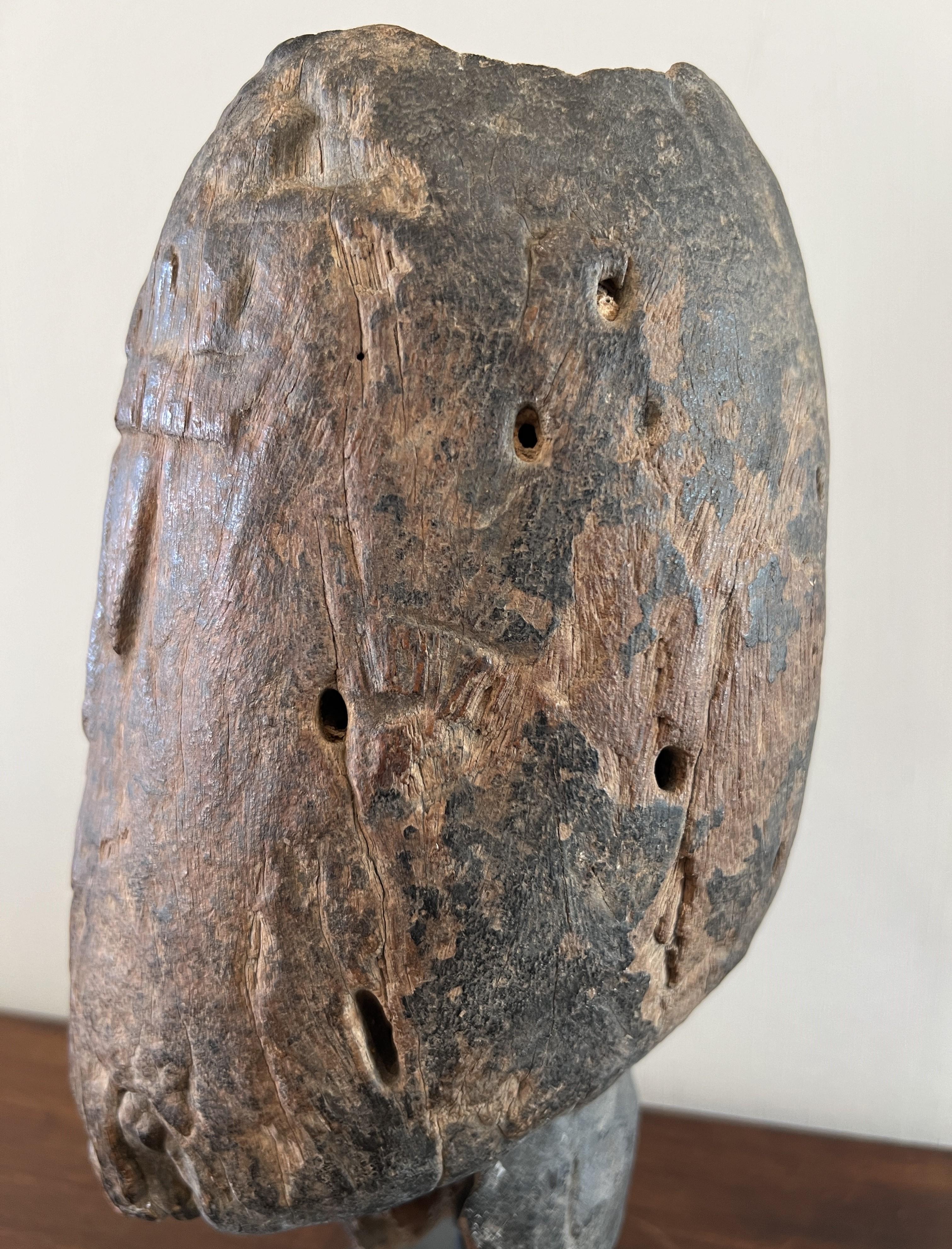 Sculpture de tête primitive abstraite de Dogon en vente 3