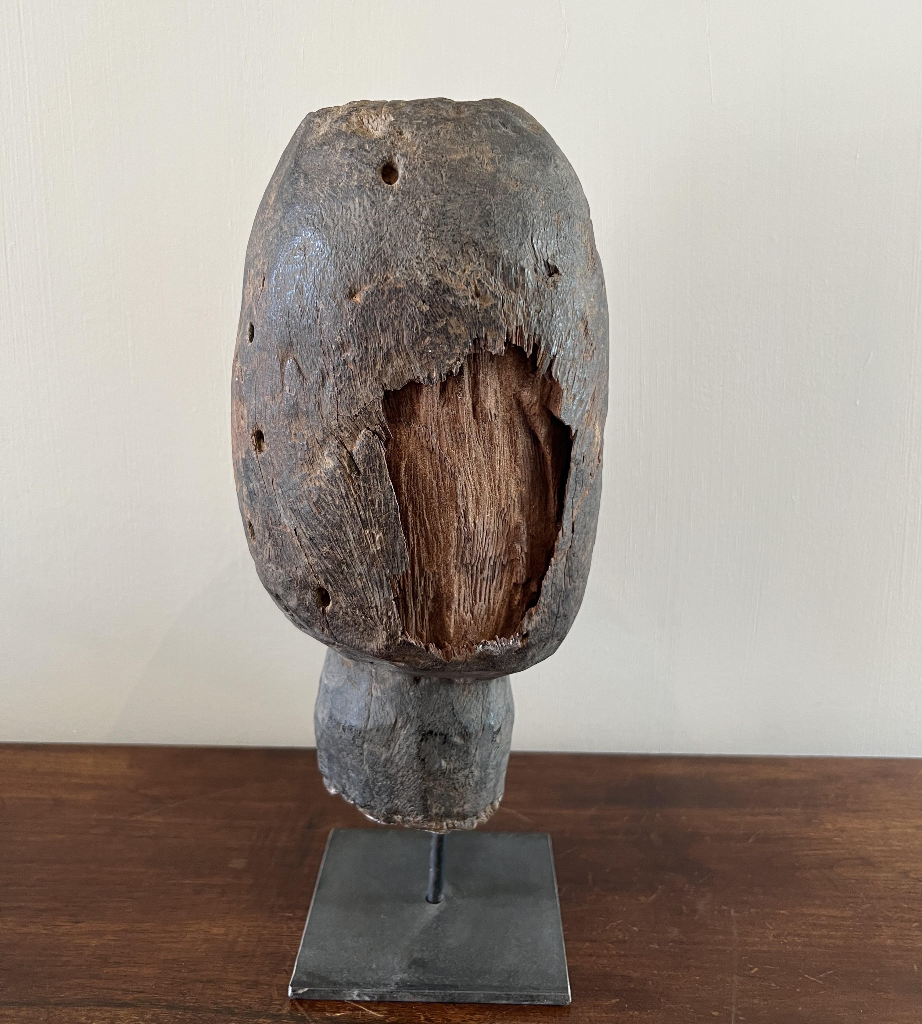 Sculpture de tête primitive abstraite de Dogon en vente 5