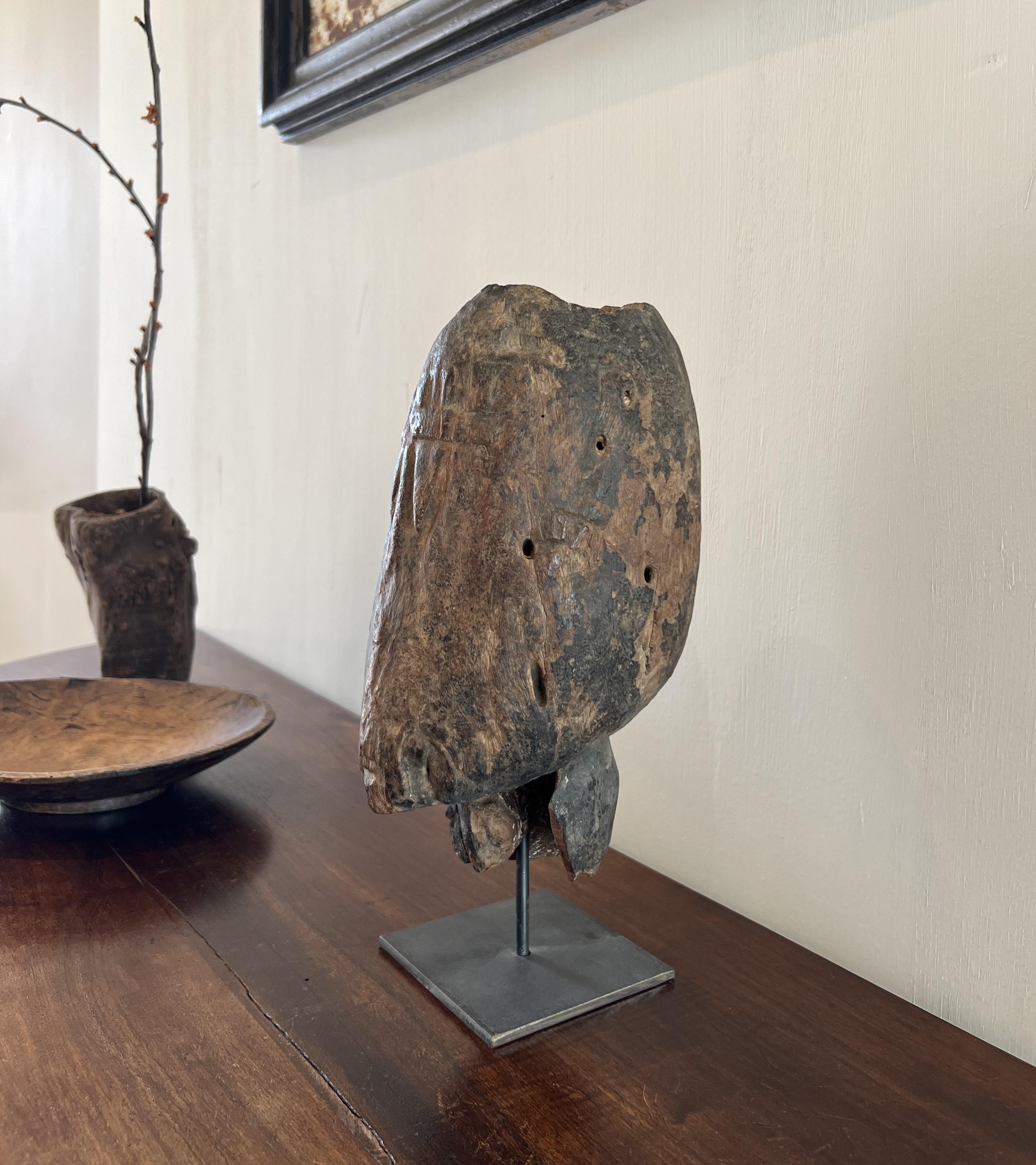 Bois Sculpture de tête primitive abstraite de Dogon en vente