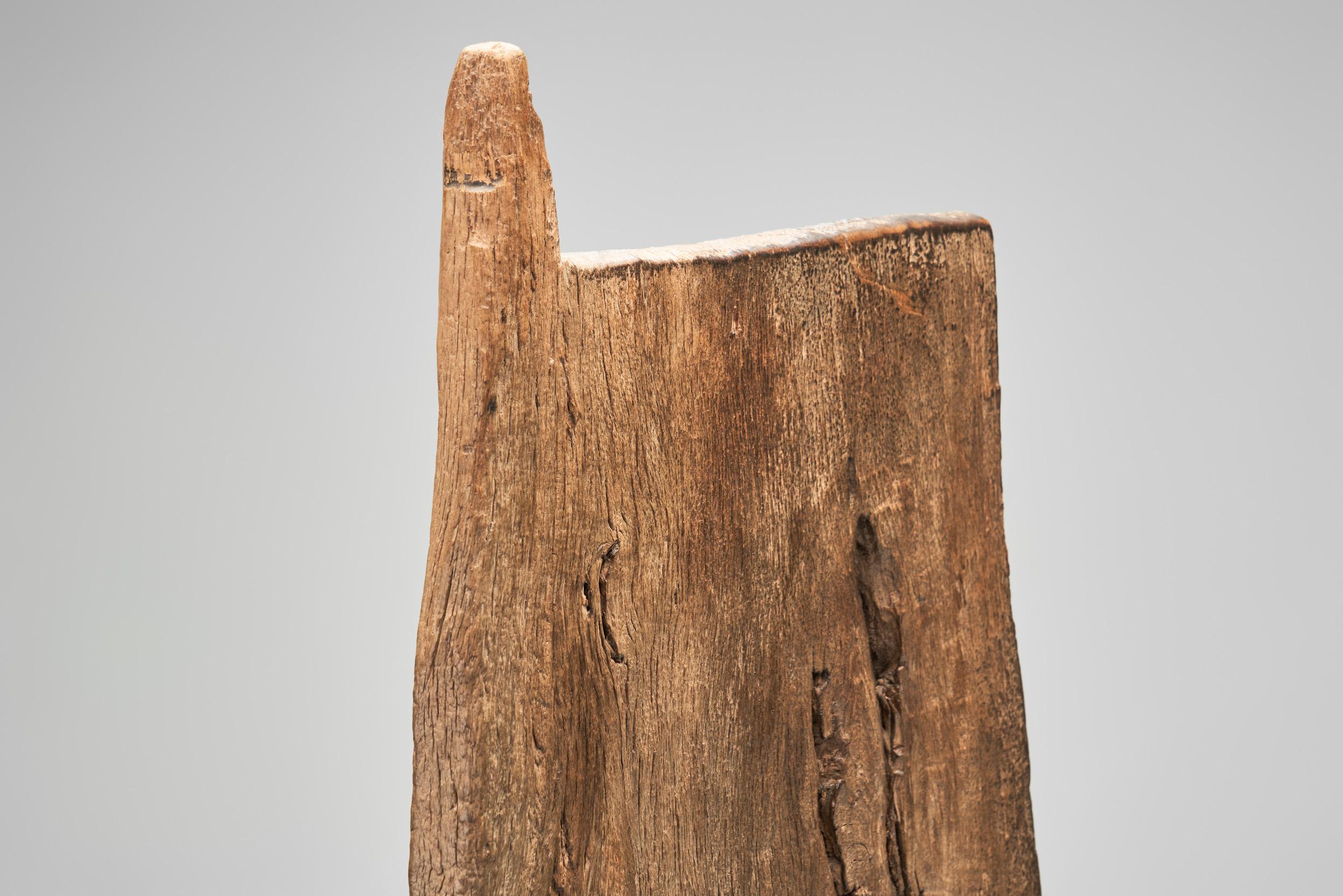 20ième siècle Porte Dogon avec détails sculptés, Mali Début du 20e siècle en vente