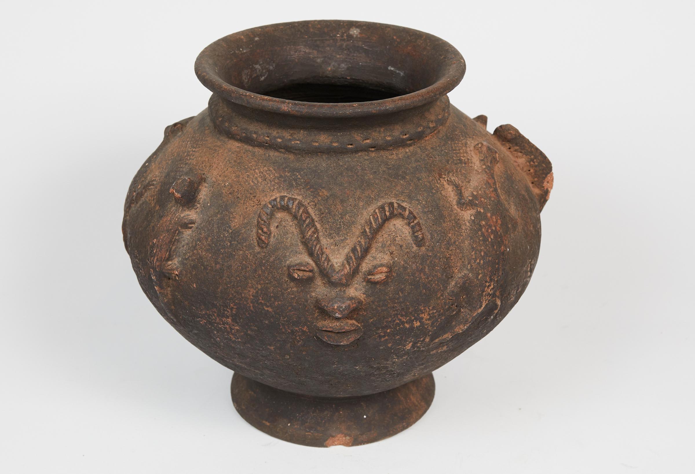 Malien Vase en terre cuite Dogon en vente