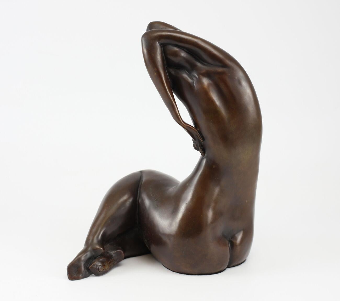 Dohrs, Marjorie Bronze Seated Nude Female, Modernist

Dohrs, Marjorie (American, 20th century) Bronze patinated, seated nude female figure, arms raised and framing head, abstract modernist style sculpture. Signed ' DOHRS' on bottom of