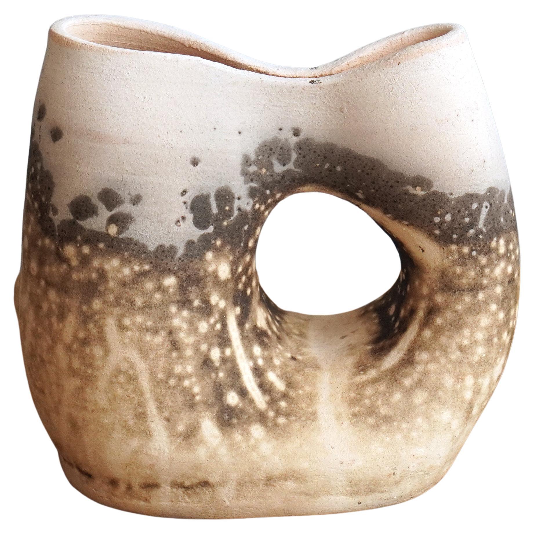 Dokutsu Raku-Vase aus geflammter Keramik, Obvara, handgefertigtes Keramik-Hausdekor im Angebot