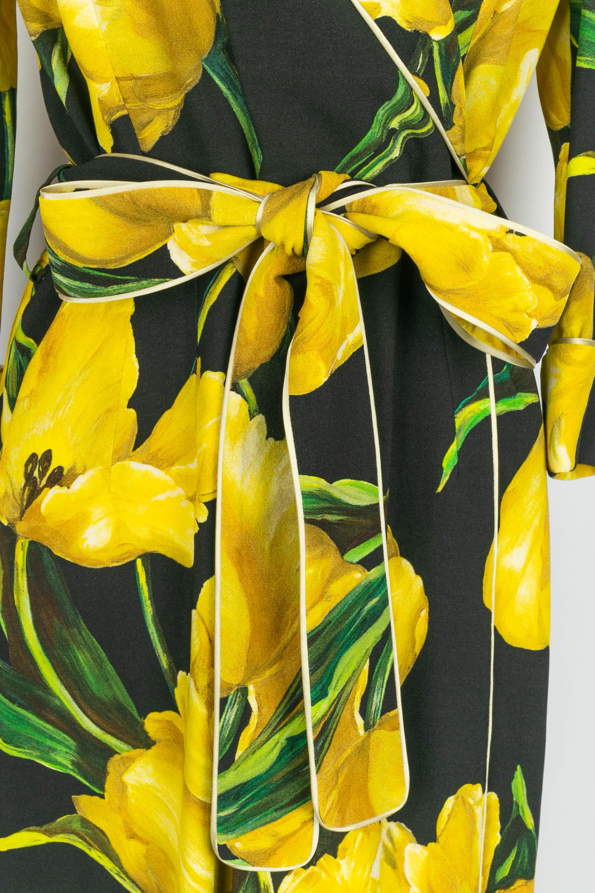 Dolca&Gabbana Blumenkleid im Zustand „Hervorragend“ im Angebot in SAINT-OUEN-SUR-SEINE, FR