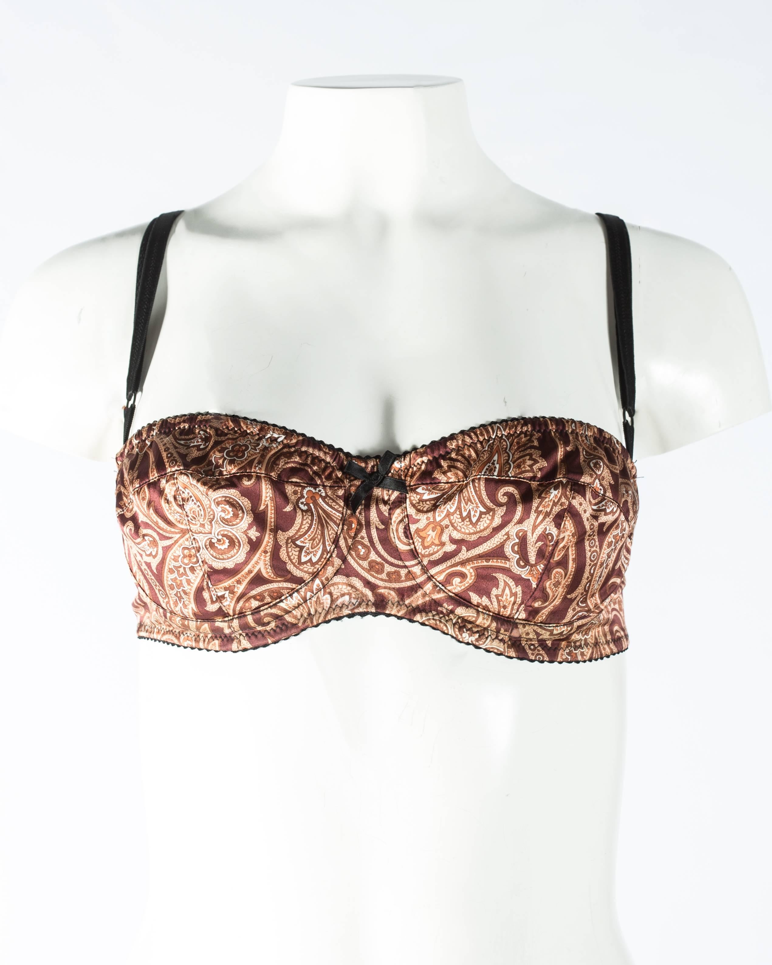 Dolce & Gabbana paisley chiffon blouse and bra with rhinestone mesh, S / S 2000 In Good Condition In London, GB