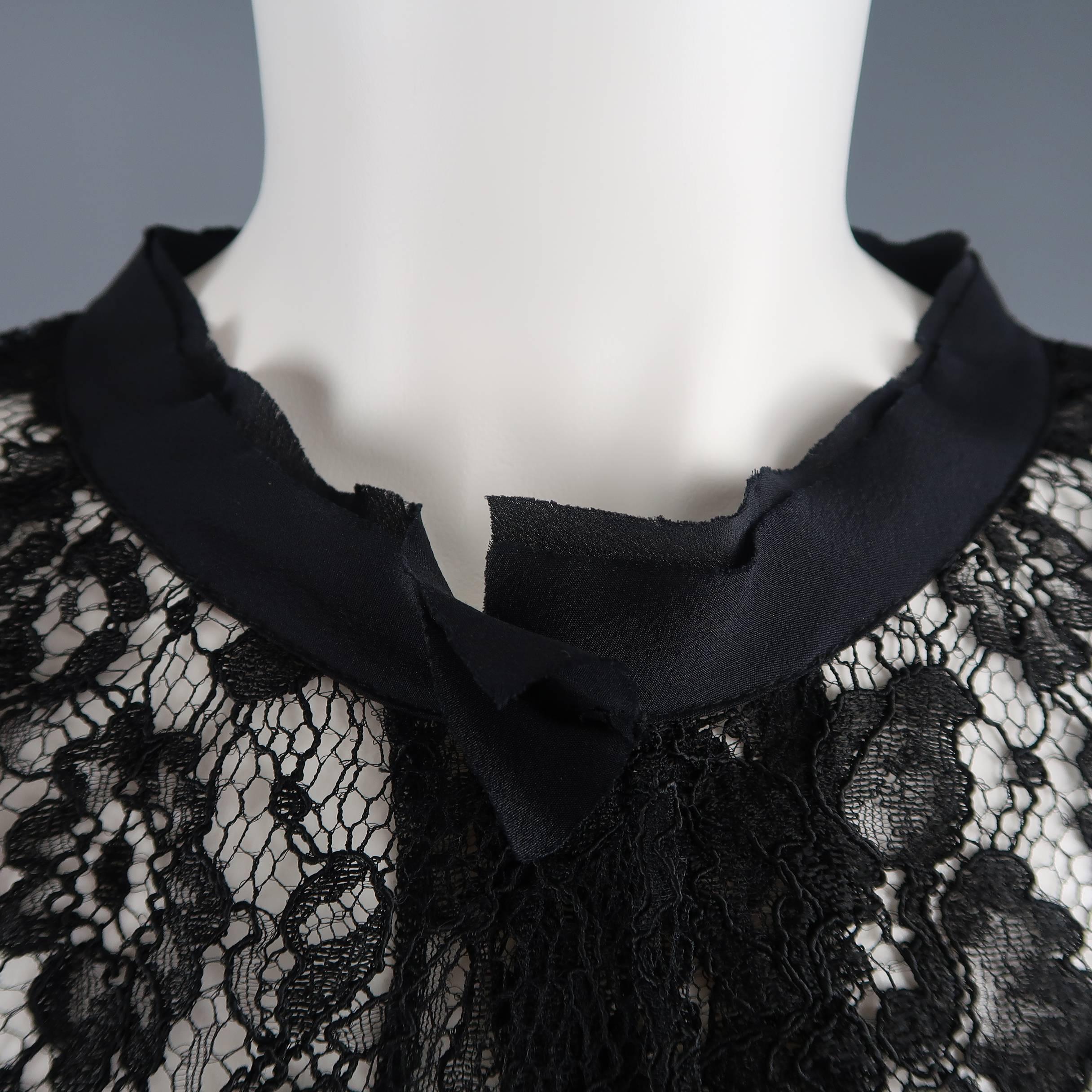 DOLCE & GABBANA Size 6 Black Lace Short Puff Sleeved Capelet Bolero In Good Condition In San Francisco, CA