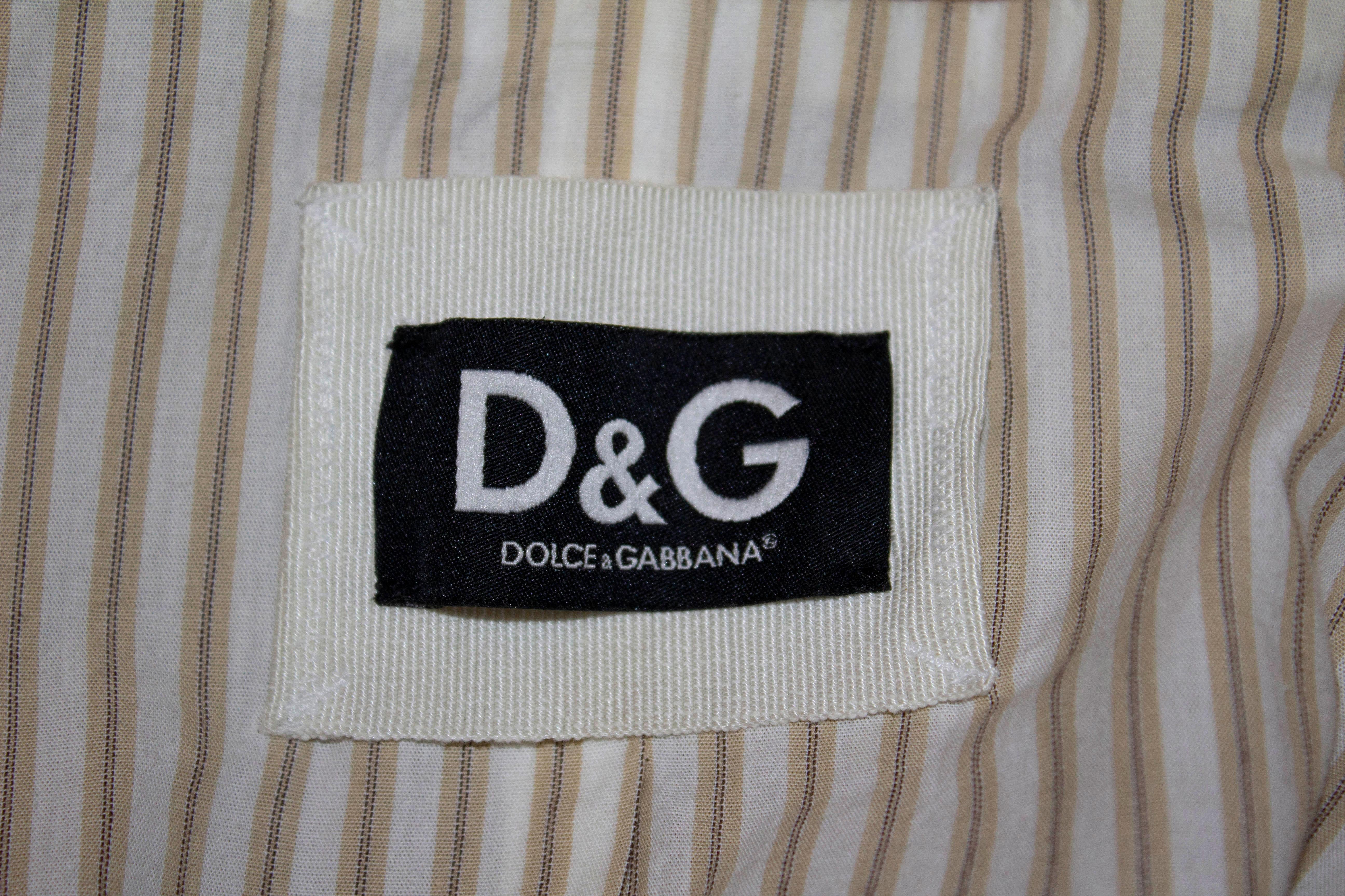 Dolce and Gabanna Raincoat In Good Condition For Sale In London, GB