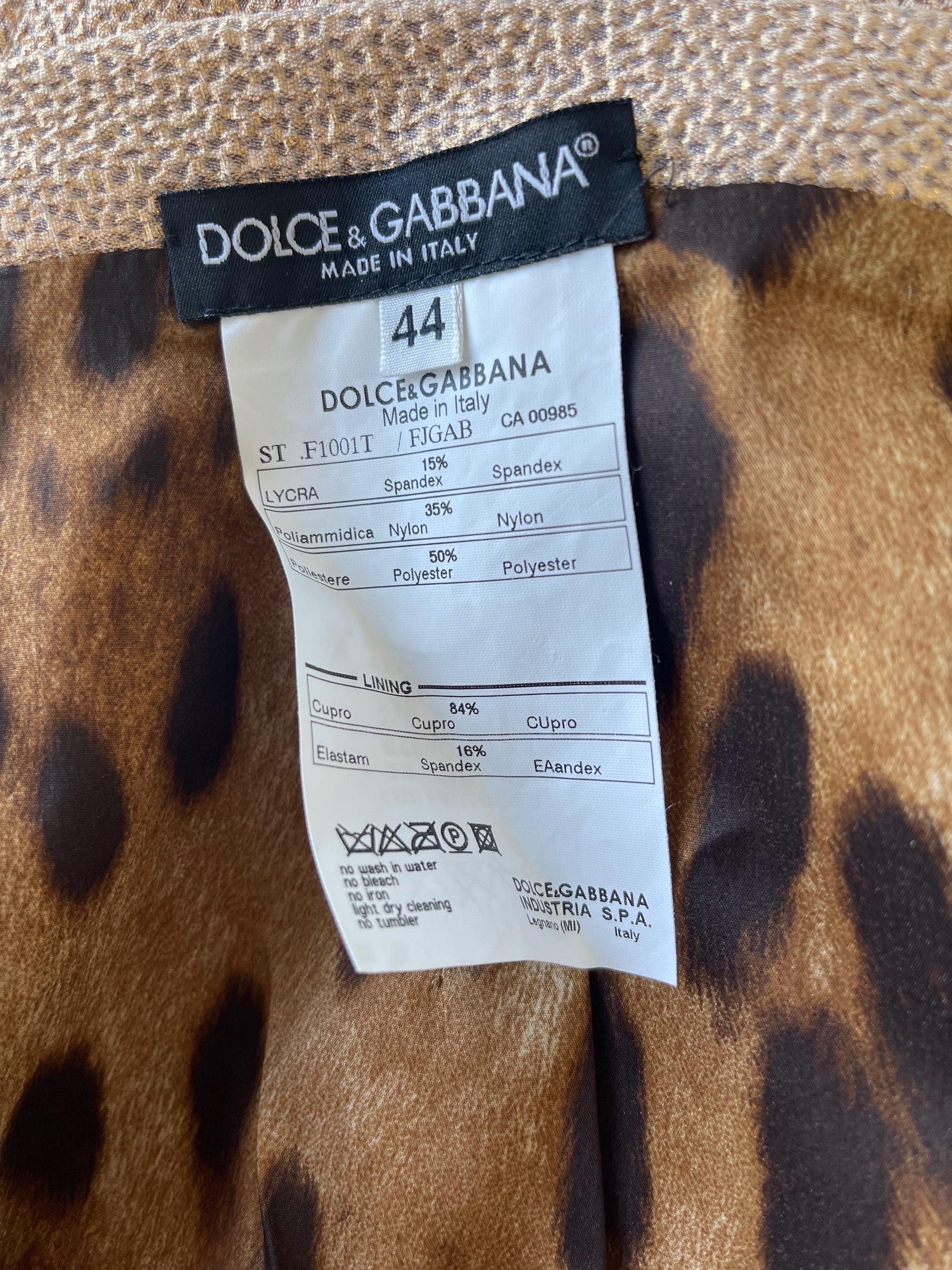 Dolce and Gabanna Size 44 / 8 2000s Y2K Gold Metallic High Waisted Pencil Skirt In Excellent Condition For Sale In San Diego, CA