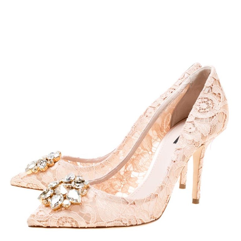 dolce and gabbana lace pumps