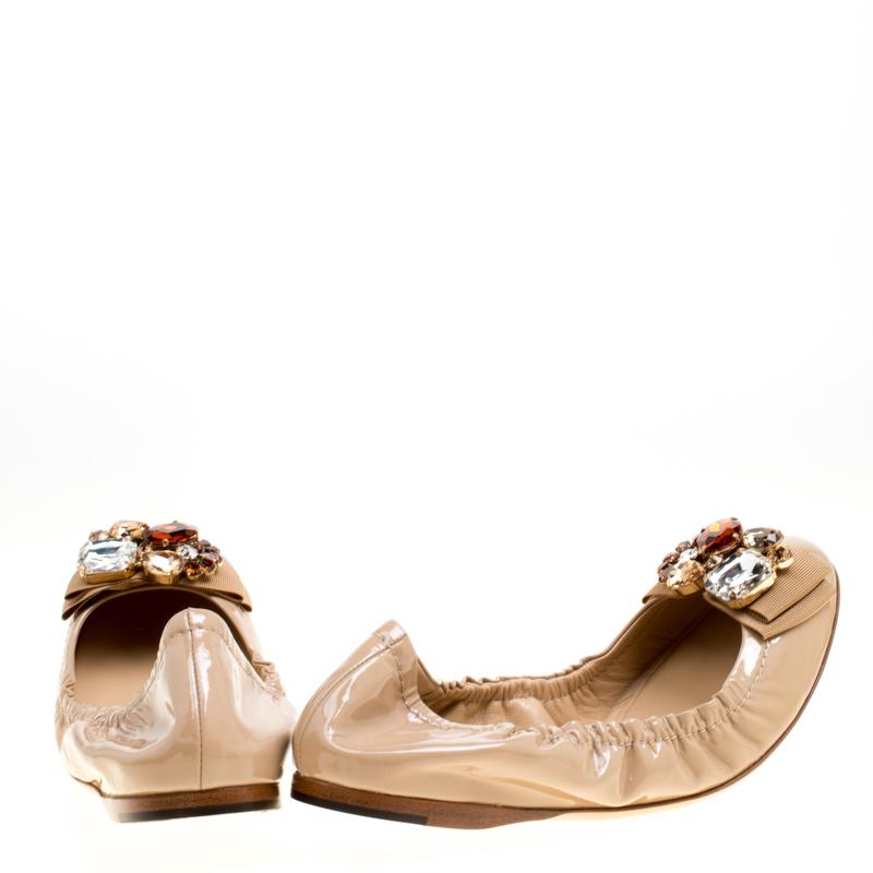Women's Dolce and Gabbana Beige Leather Embellished Bow Scrunch Ballet Flats Size 39