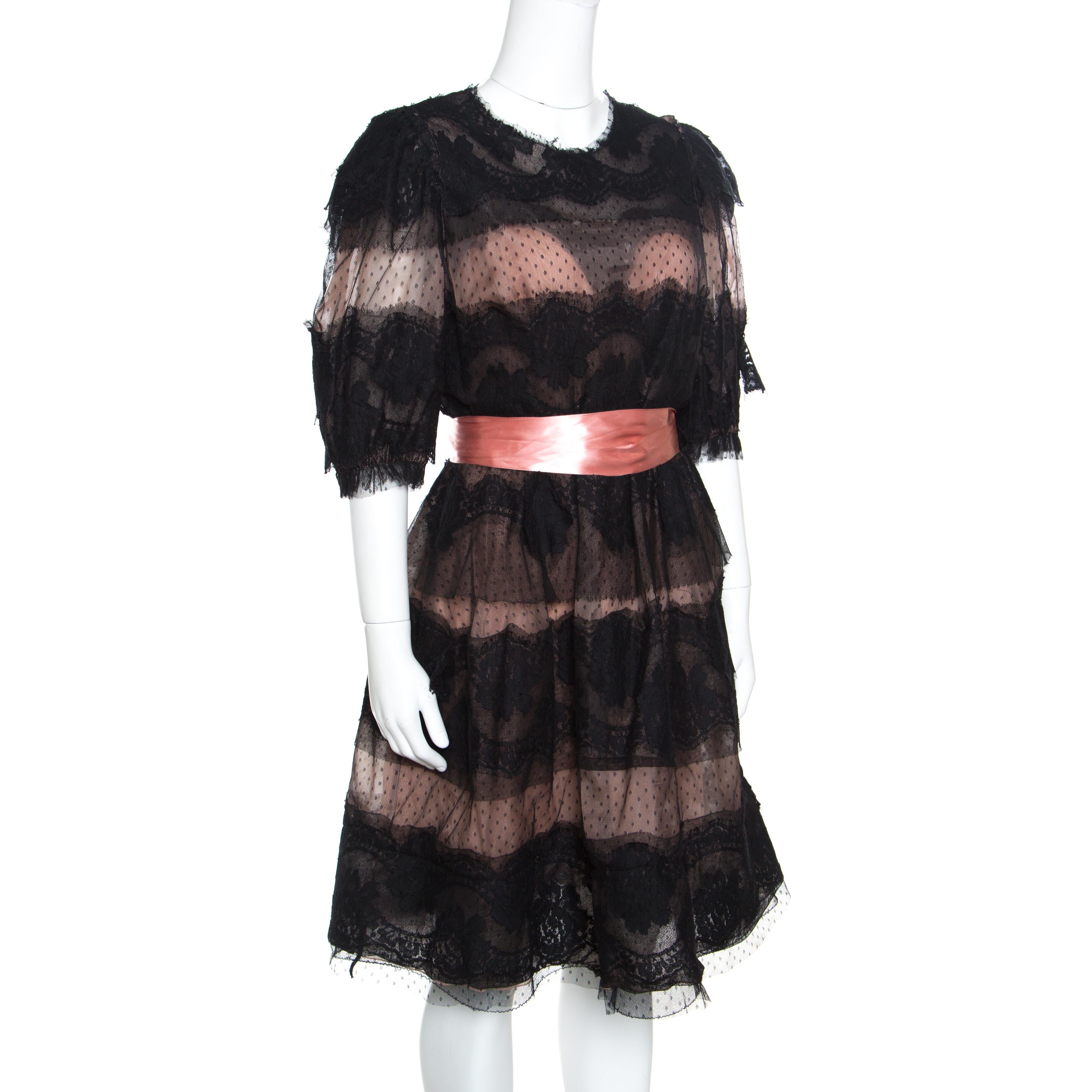 Dolce and Gabbana Black and Blush Pink Floral Scalloped Lace Belted Dress L In Good Condition In Dubai, Al Qouz 2