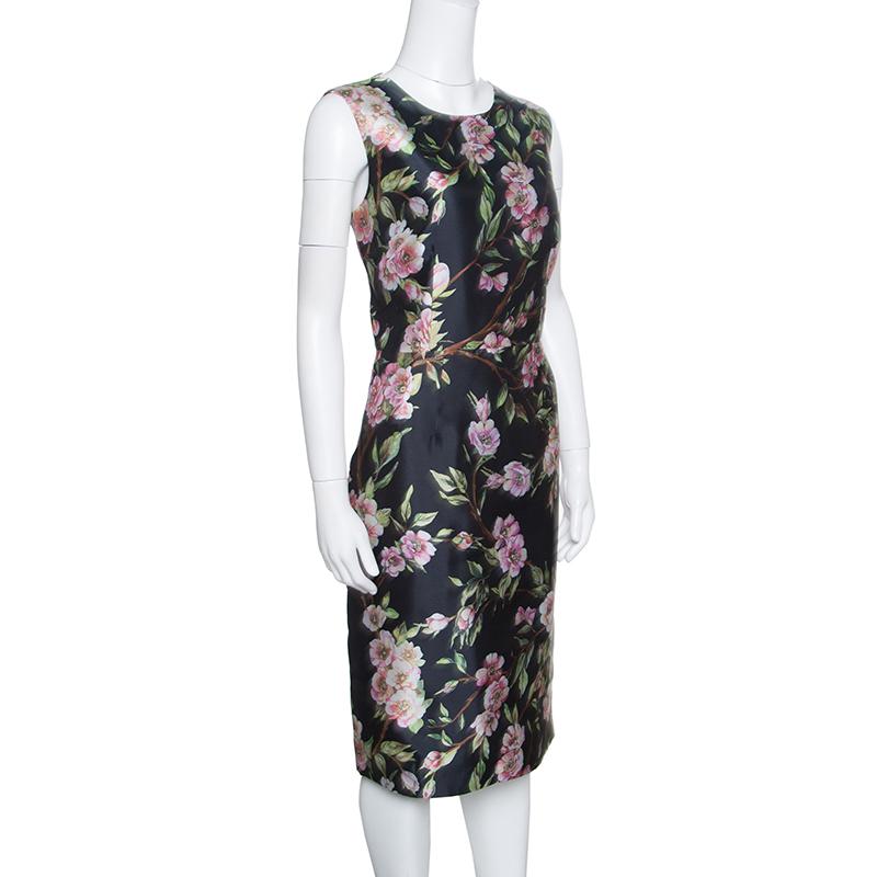 Dolce and Gabbana Black Floral Print Sleeveless Dress M In Excellent Condition In Dubai, Al Qouz 2