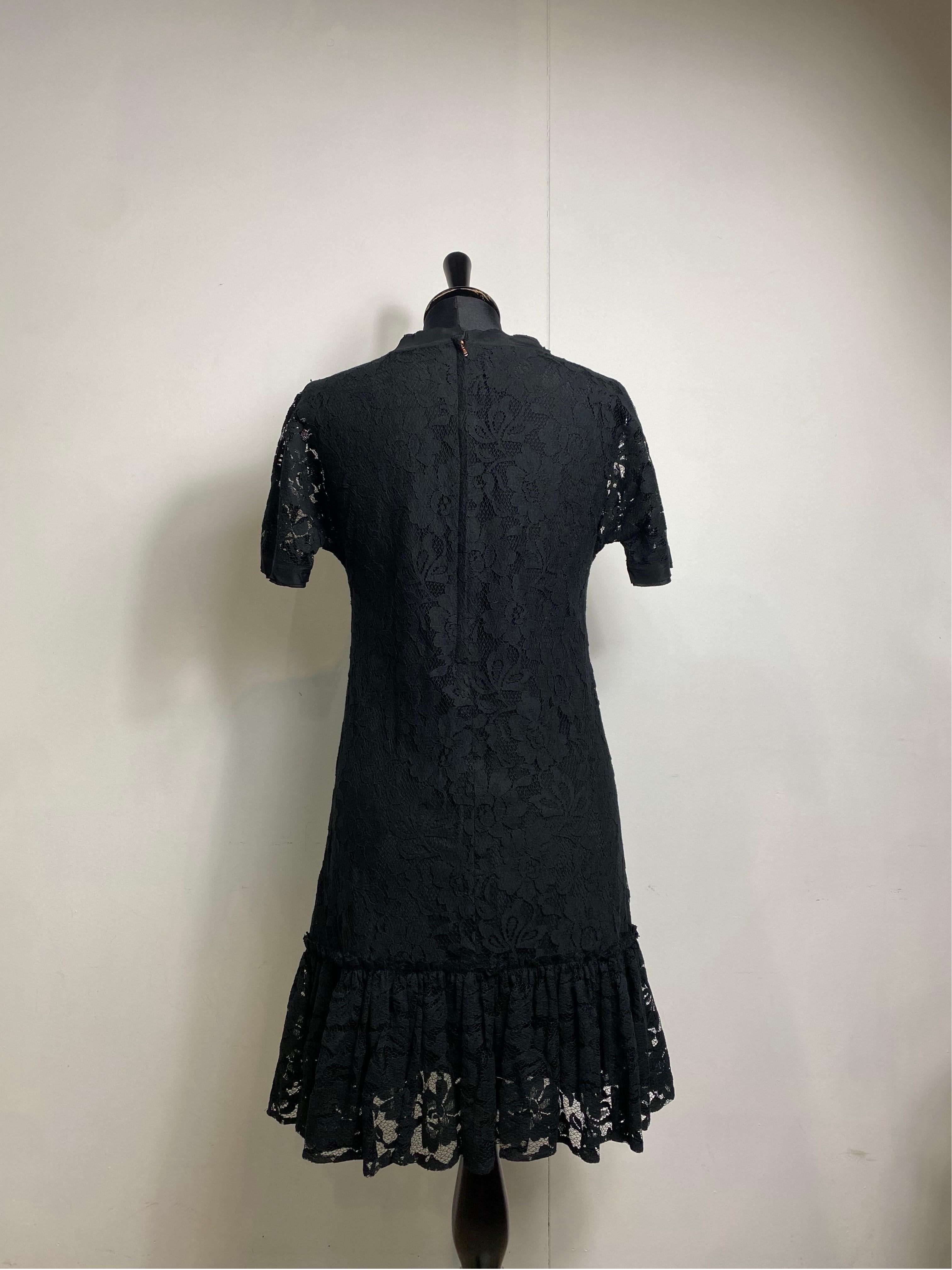 Women's or Men's Dolce and Gabbana black lace Dress For Sale