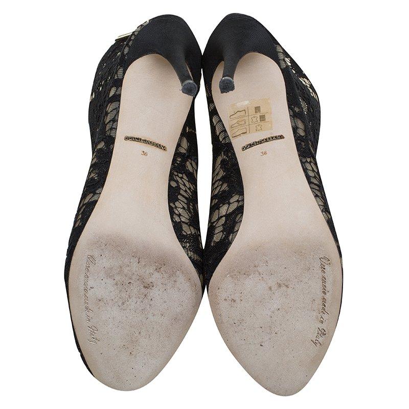 Dolce and Gabbana Black Lace Peep Toe Ankle Boots Size 36 In Good Condition In Dubai, Al Qouz 2