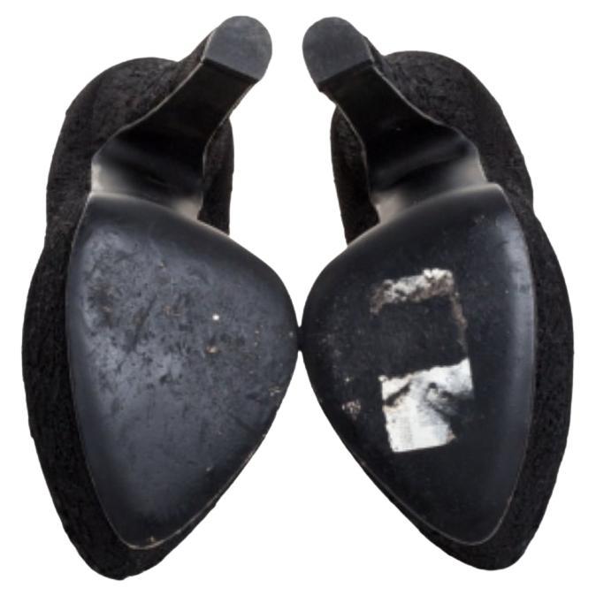Dolce and Gabbana Black Lace Platform Pumps Size 36 For Sale 3