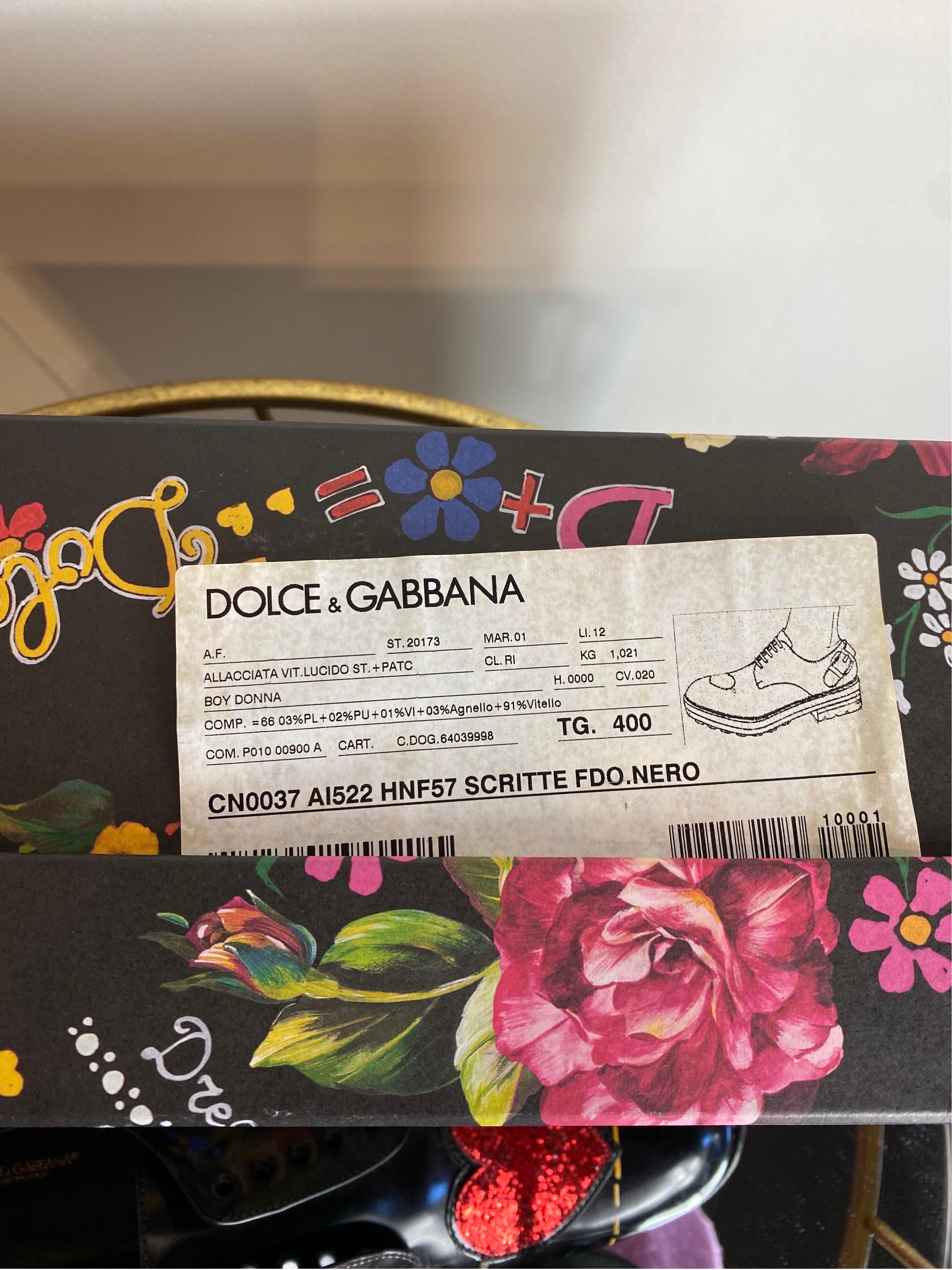 Dolce and Gabbana black leather heart Loafers  For Sale 5