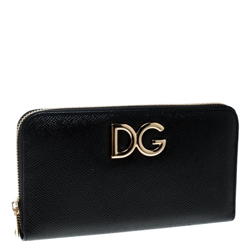 Dolce and Gabbana Black Leather Logo Zip Around Wallet In New Condition In Dubai, Al Qouz 2
