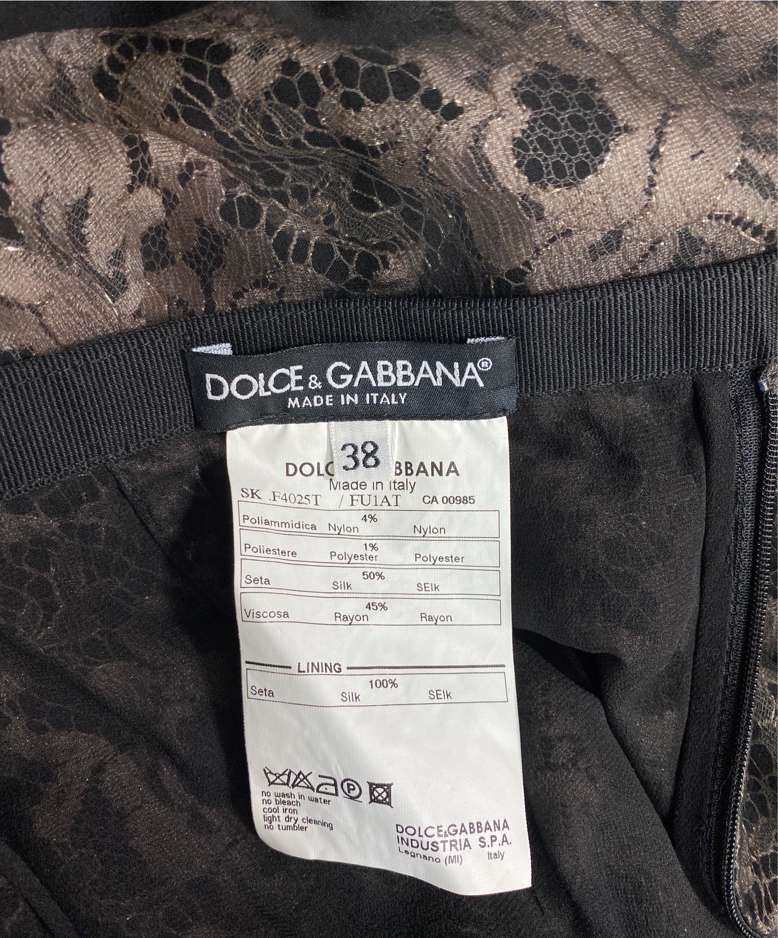 Dolce and Gabbana Black Silk and Gold Lace Skirt Suit - Size 40 For Sale 16