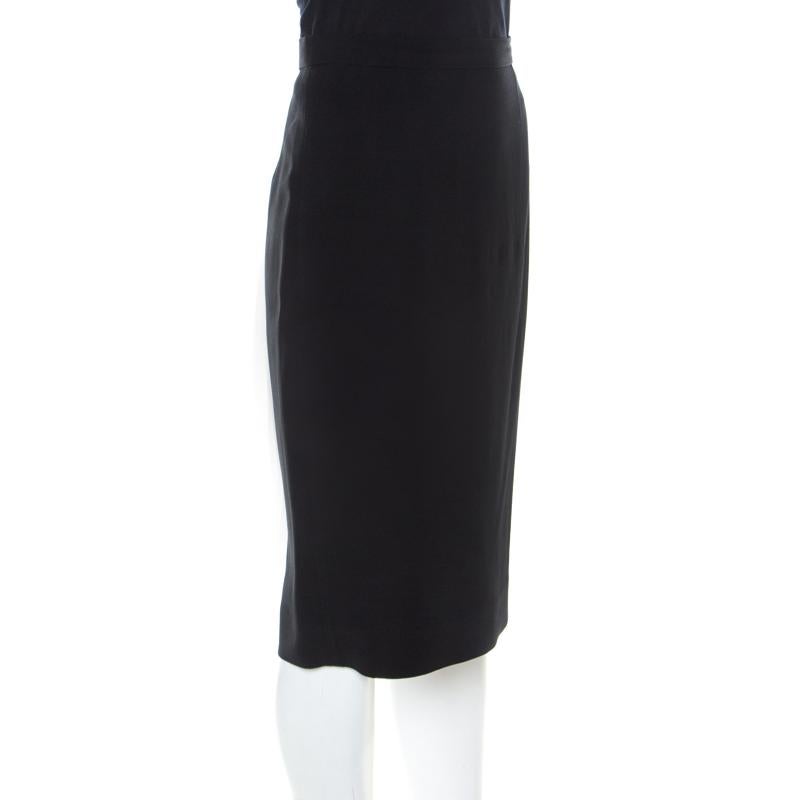 Dolce and Gabbana Black Stretch Crepe Pencil Skirt M In Good Condition In Dubai, Al Qouz 2