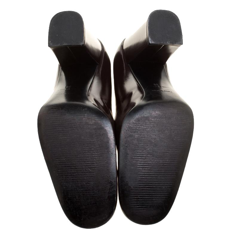 Dolce and Gabbana Dark Brown Patent Leather Block Heel Pumps Size 38 In Good Condition In Dubai, Al Qouz 2