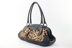 DOLCE AND GABBANA Bolso de hombro de leopardo con cierre de doctor 01DG1226K